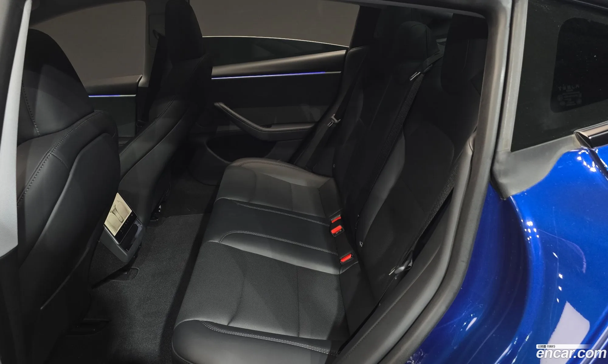 Tesla Model 3 2024 LRW3E7FS7RC129068 — 4