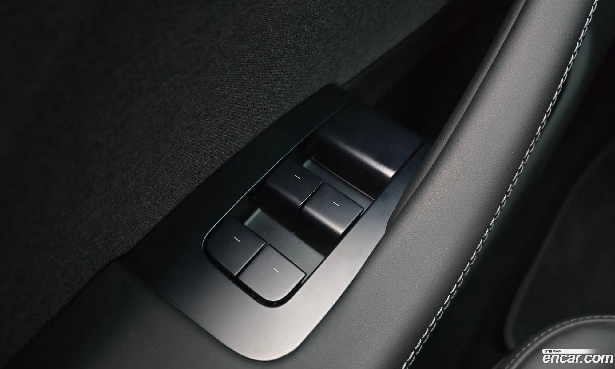 Tesla Model 3 2024 LRW3E7FS7RC129068 — 17