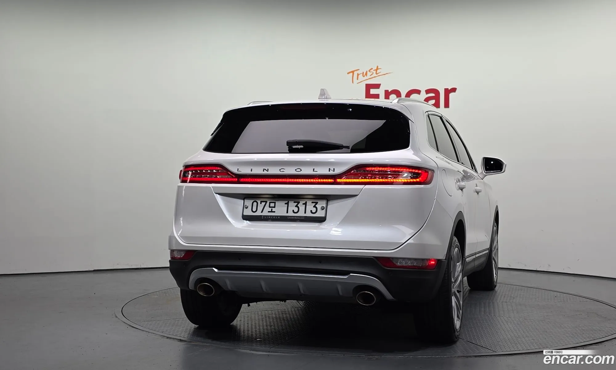 Lincoln MKC 2017 5LMCJ3D97HUL39579 — 15