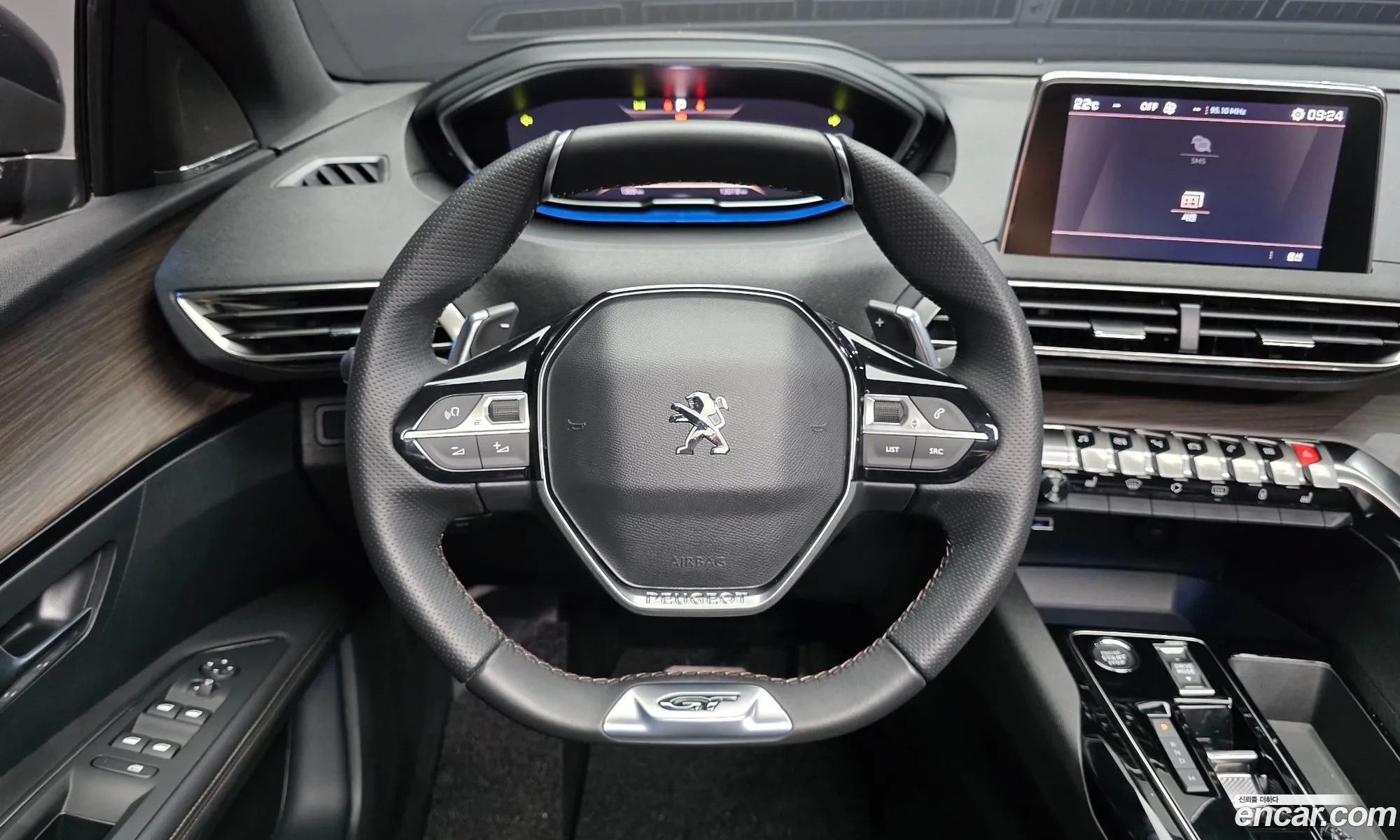 Peugeot 3008 2024 VF3MRHNSCRS019935 — 18