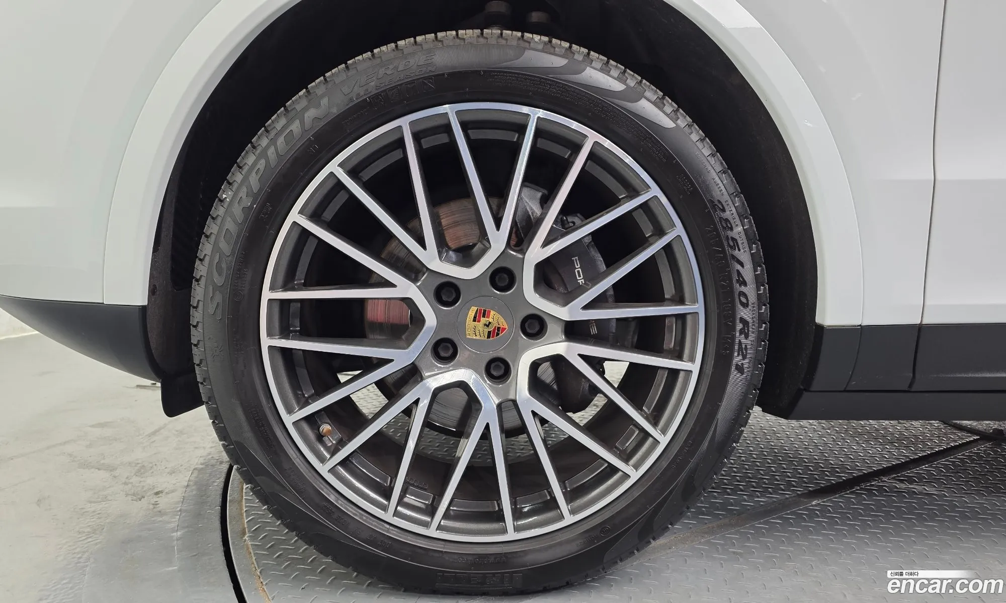 Porsche Cayenne 2019 WP1AA29Y1LDA01031 — 13