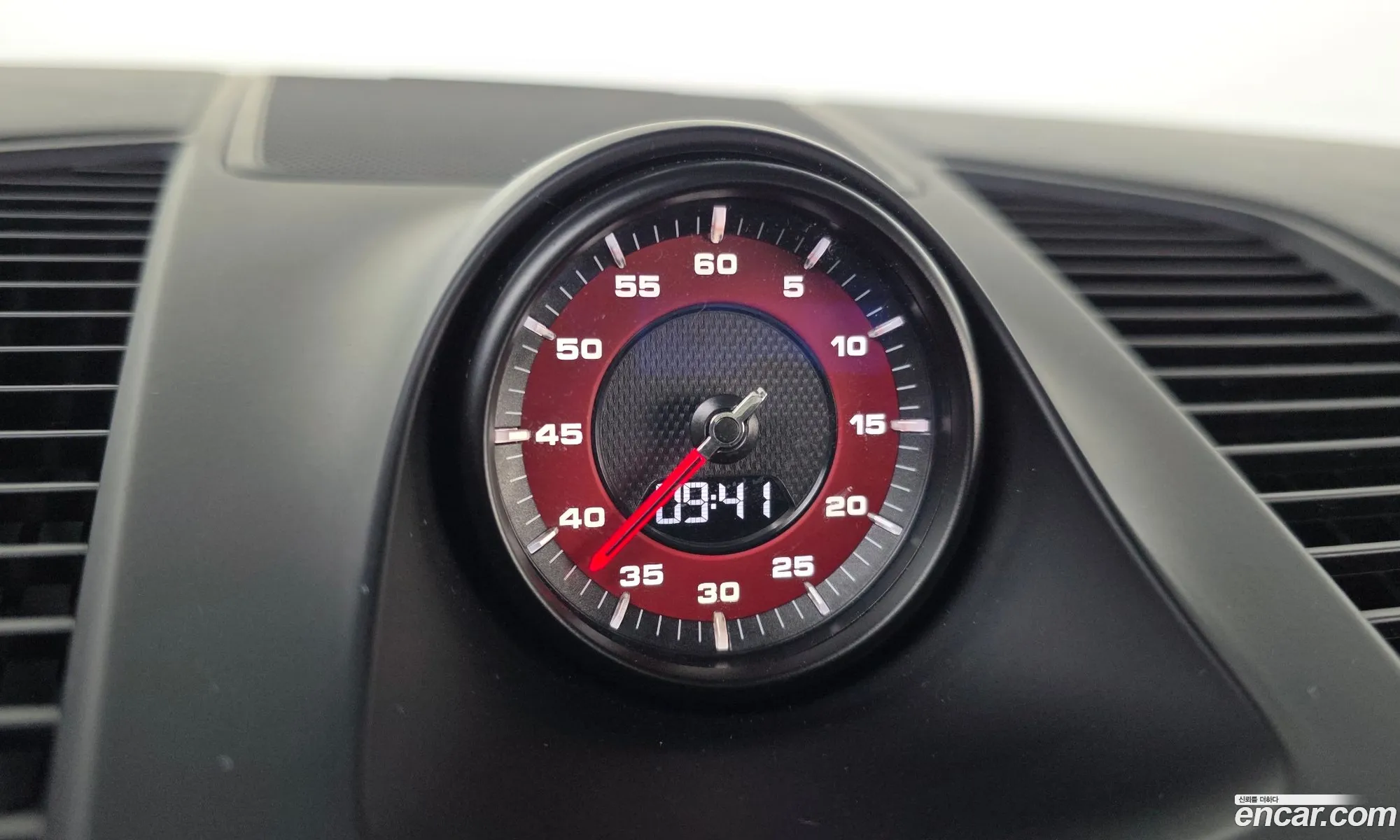 Porsche Cayenne 2019 WP1AA29Y1LDA01031 — 19