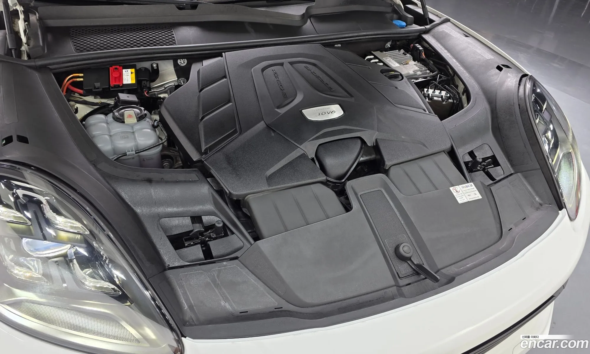 Porsche Cayenne 2019 WP1AA29Y1LDA01031 — 17