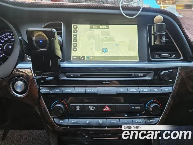 Hyundai Aslan 2015 — 4