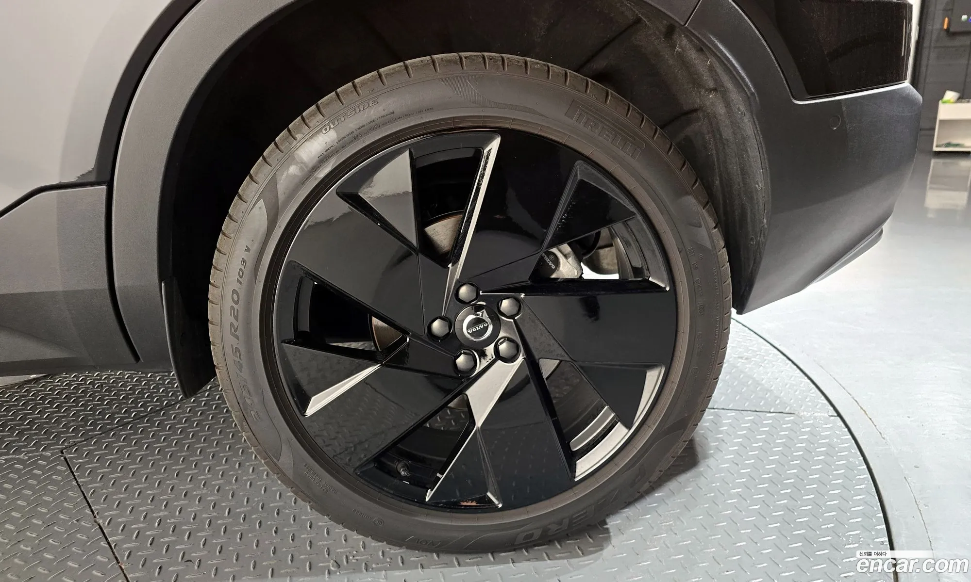 Volvo XC40 2024 — 18
