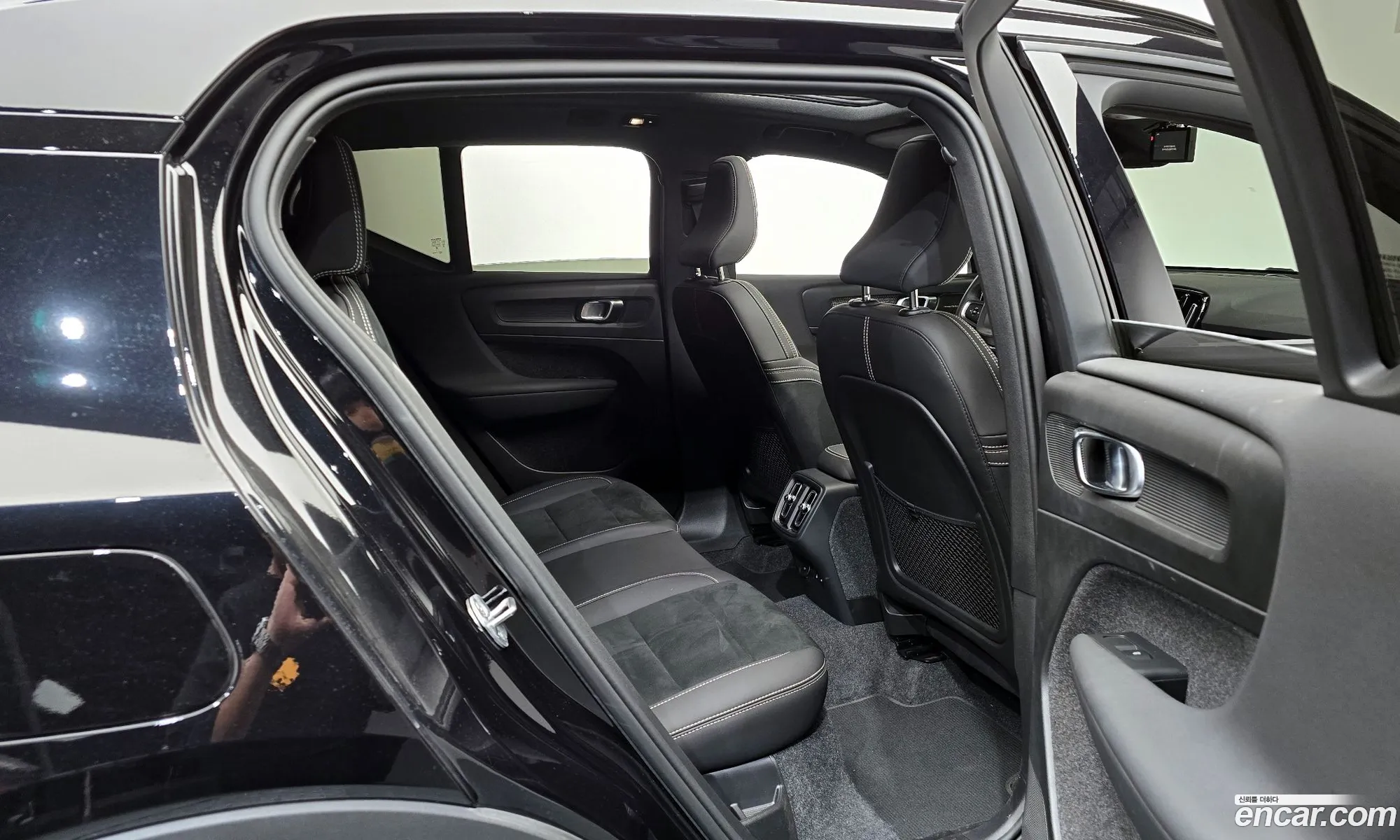 Volvo XC40 2024 — 6