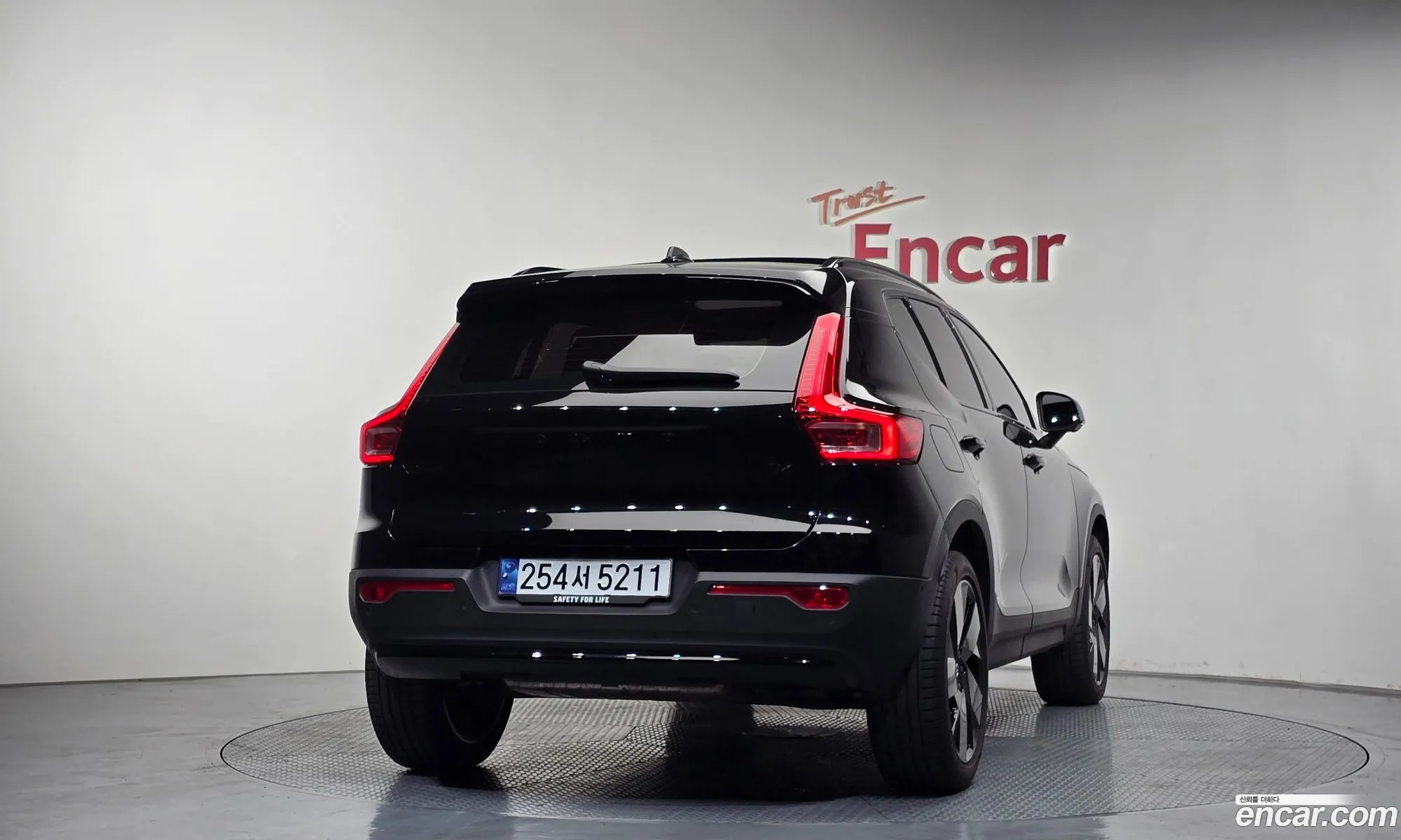 Volvo XC40 2024 — 11