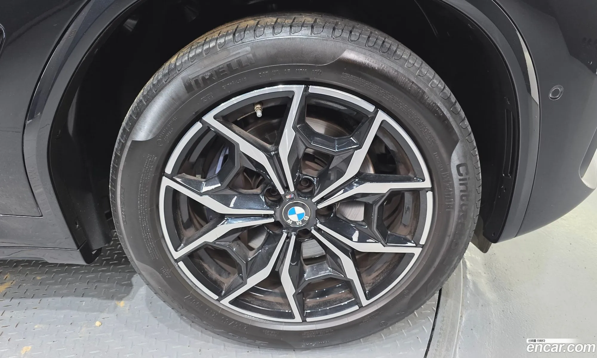 BMW X3 2022 WBA31DP08N9N29168 — 19