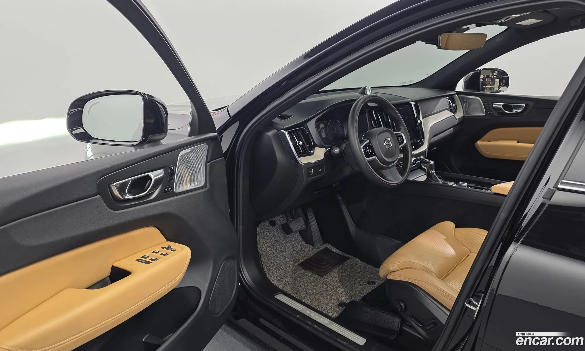 Volvo XC60 2018 — 23