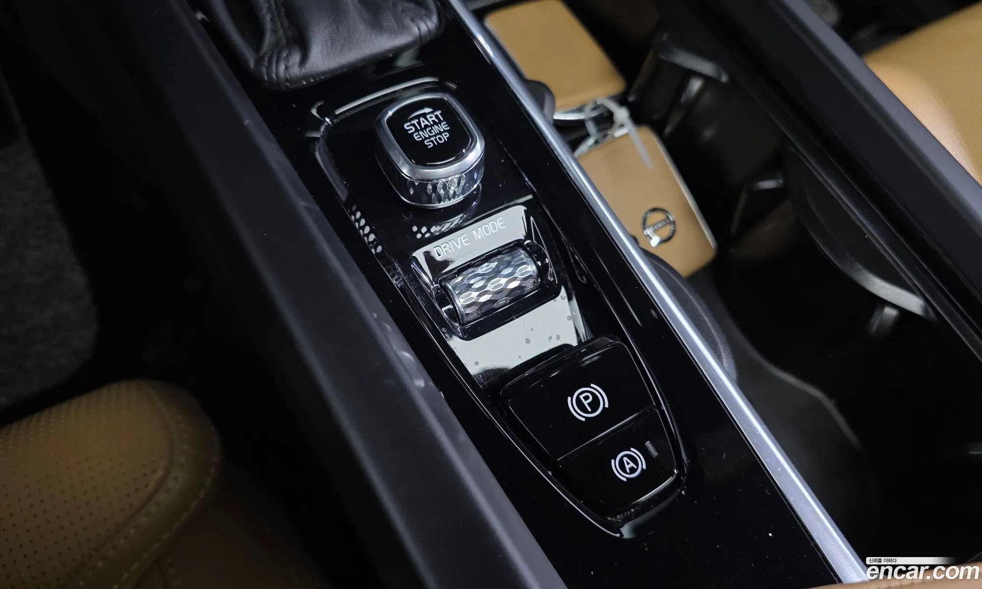 Volvo XC60 2018 — 10
