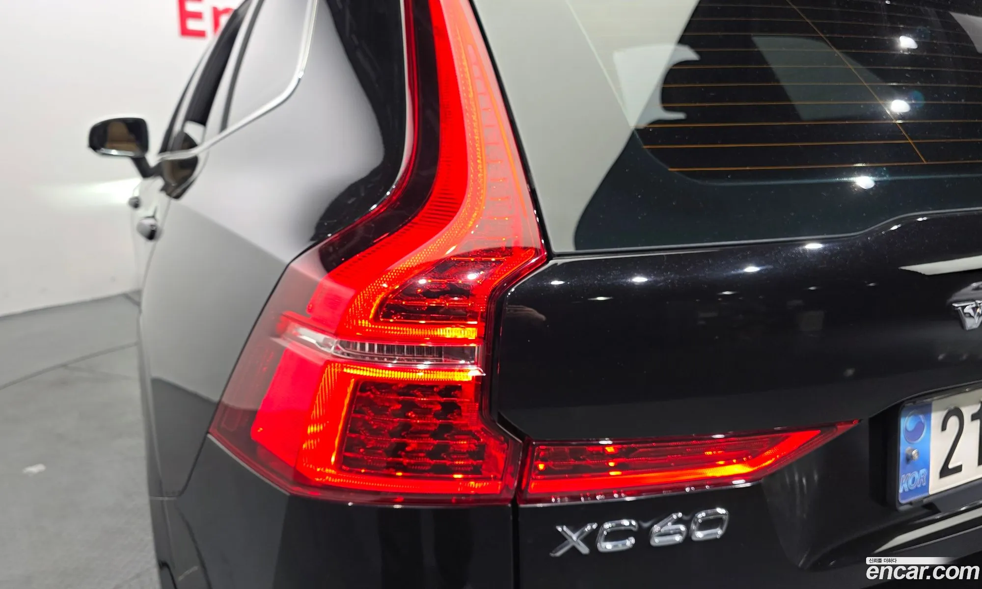 Volvo XC60 2018 — 11