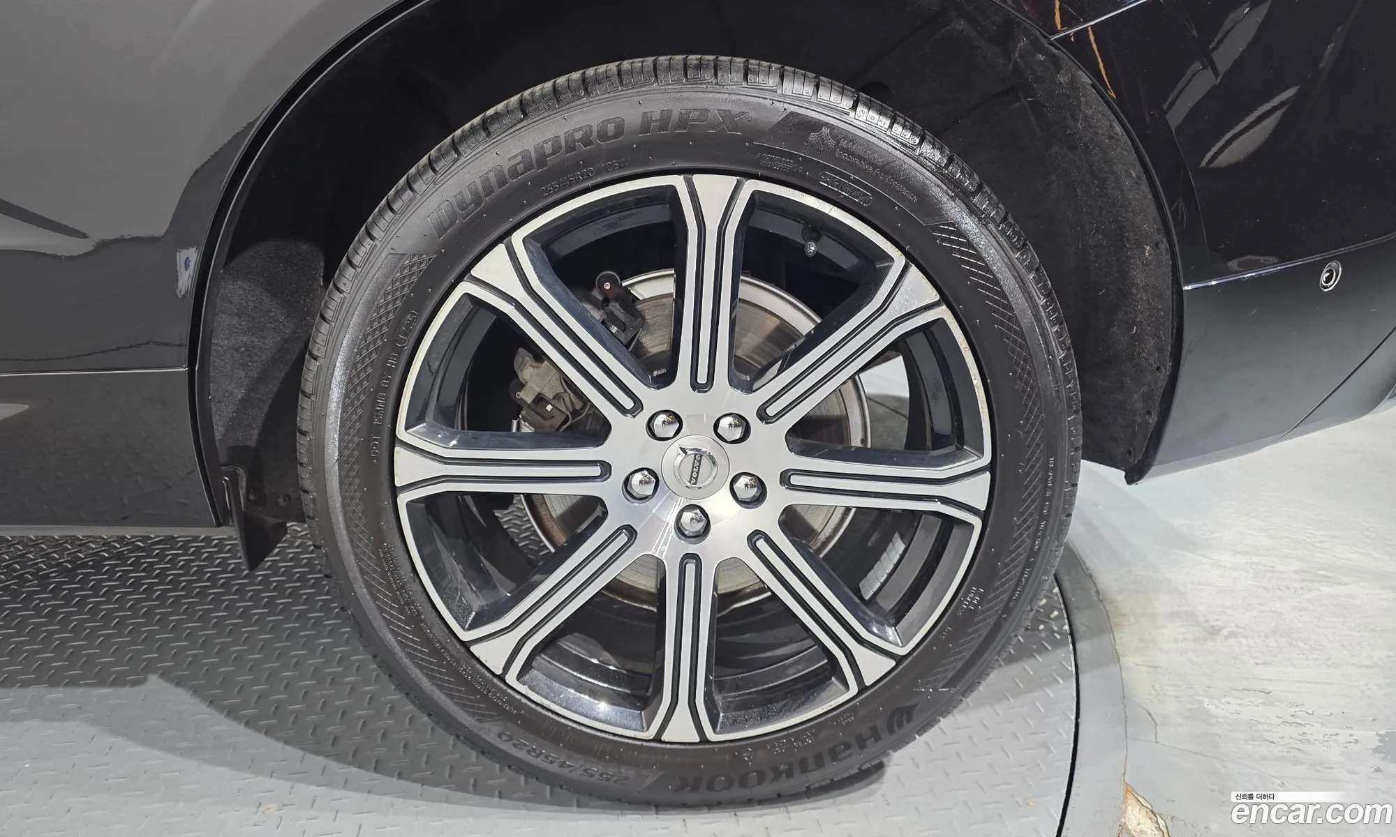 Volvo XC60 2018 — 26