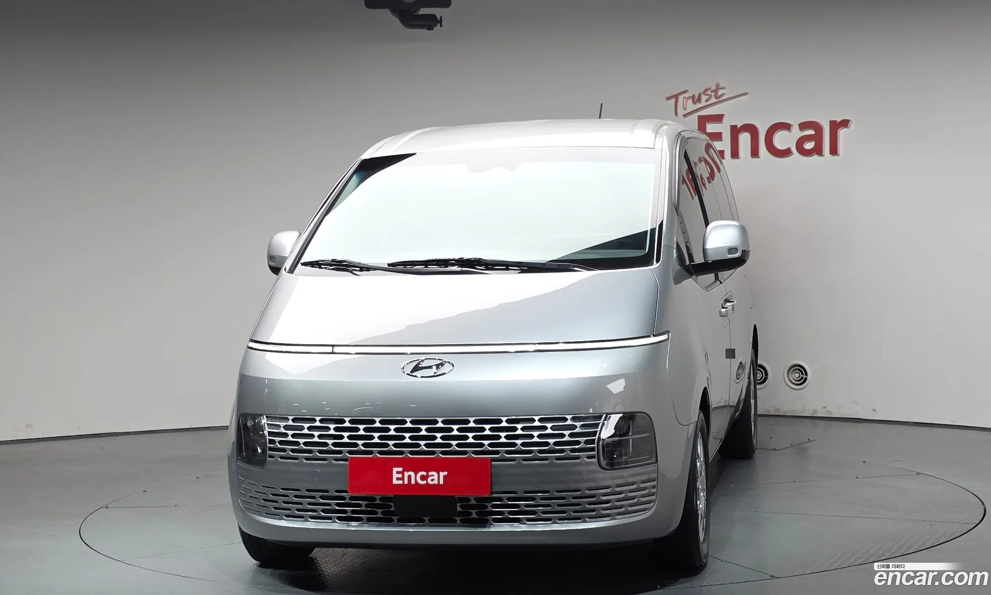 Hyundai Staria 2021 — 2