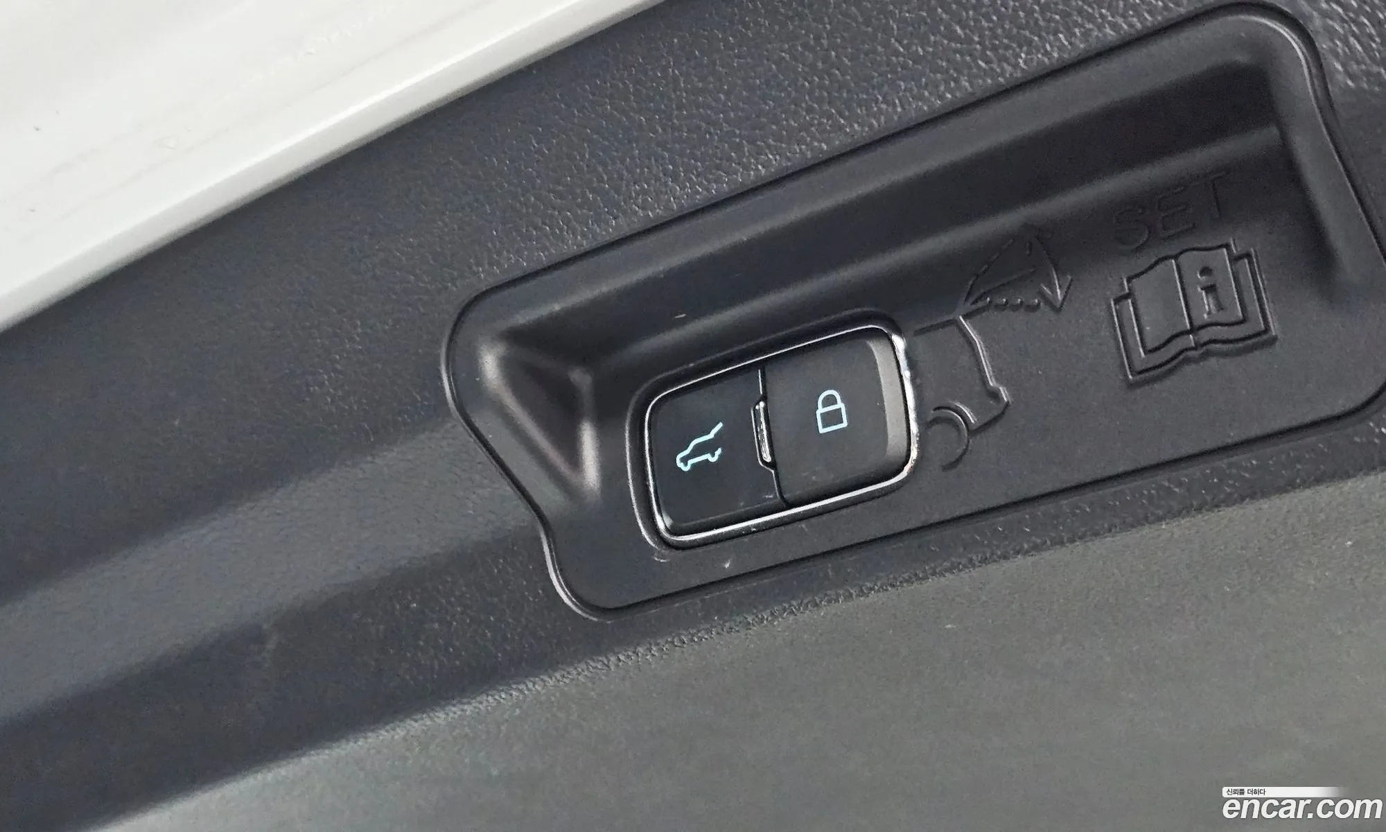 Ford Explorer 6th Gen 2021 — 2