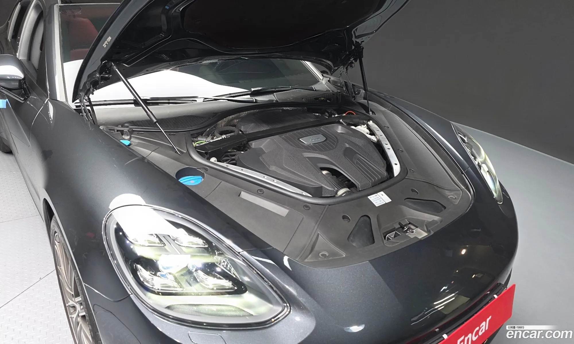 Porsche Panamera 2020 — 4