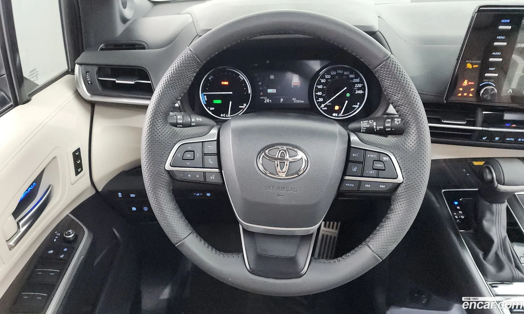 Toyota Sienna 2024 — 8