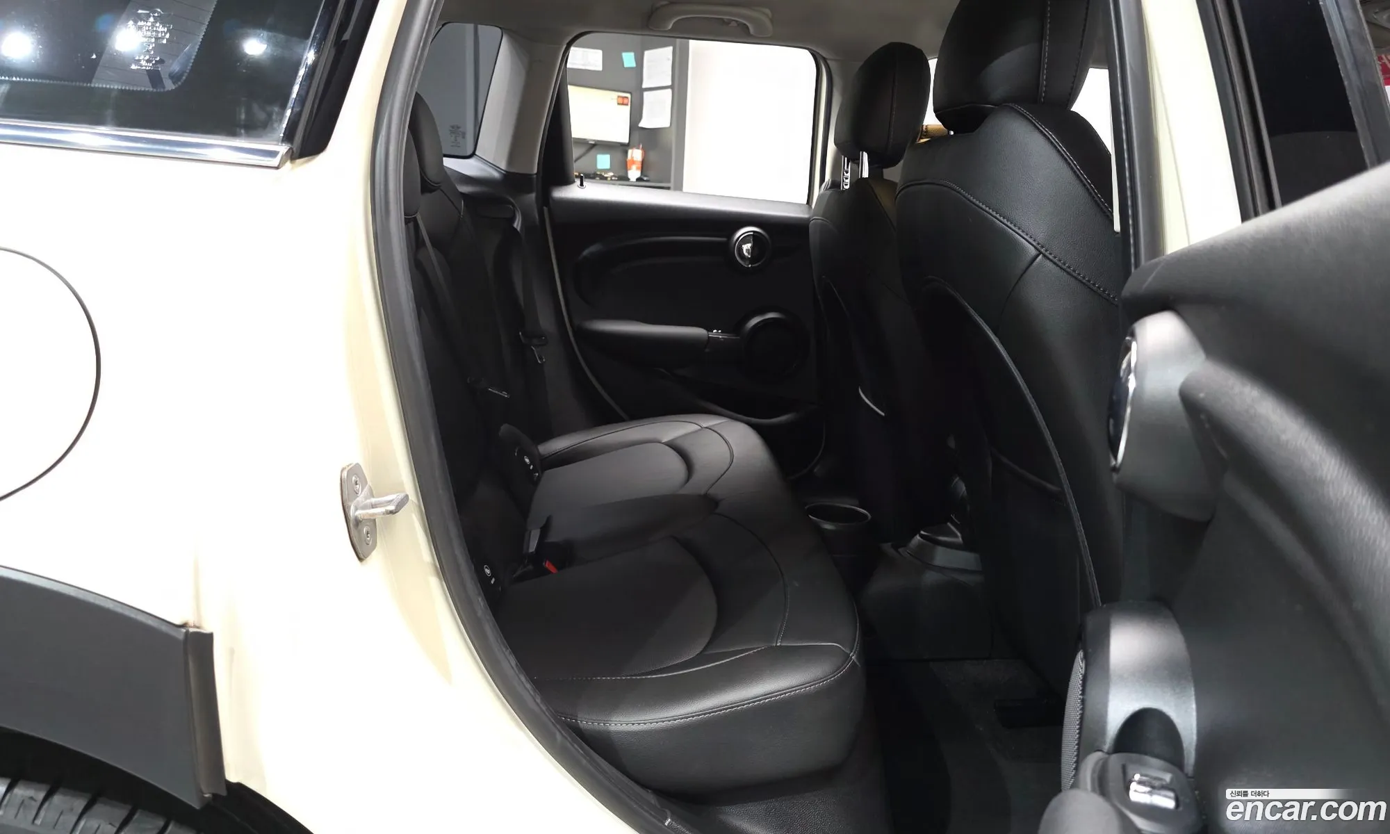 Mini Cooper 2019 WMWXU1105K2H35264 — 24