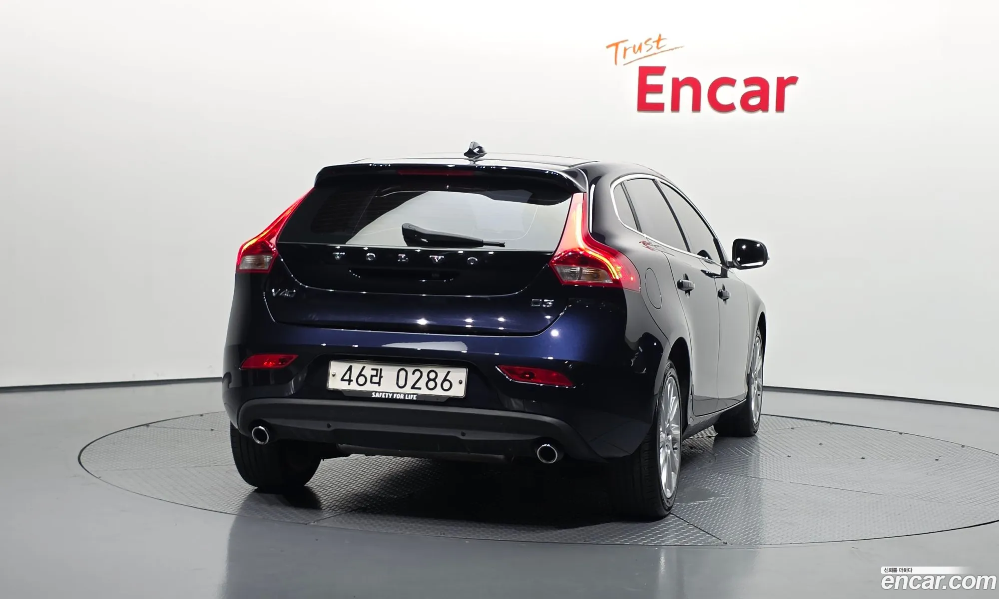 Volvo V40 2015 YV1MV79K0G2303862 — 16