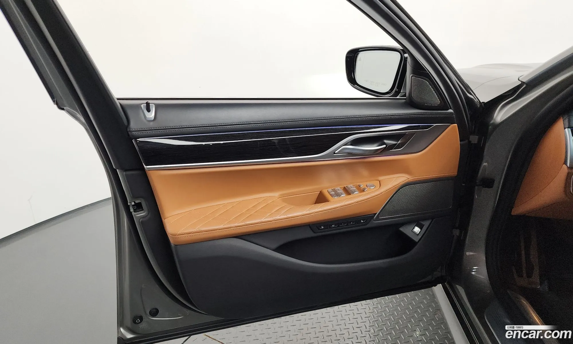 BMW 7 Series 2020 WBA7V4103LCE78759 — 17