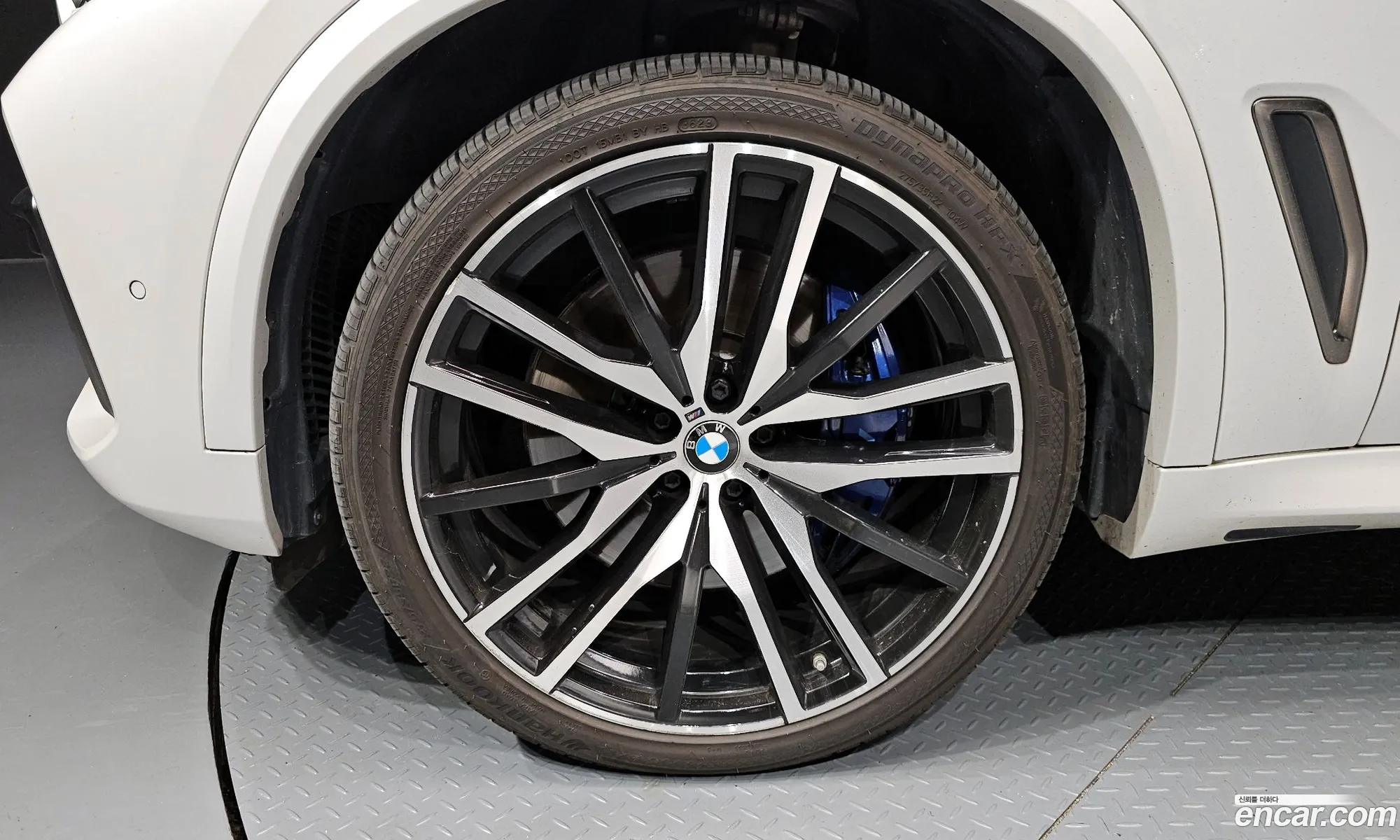 BMW X5 2019 — 2