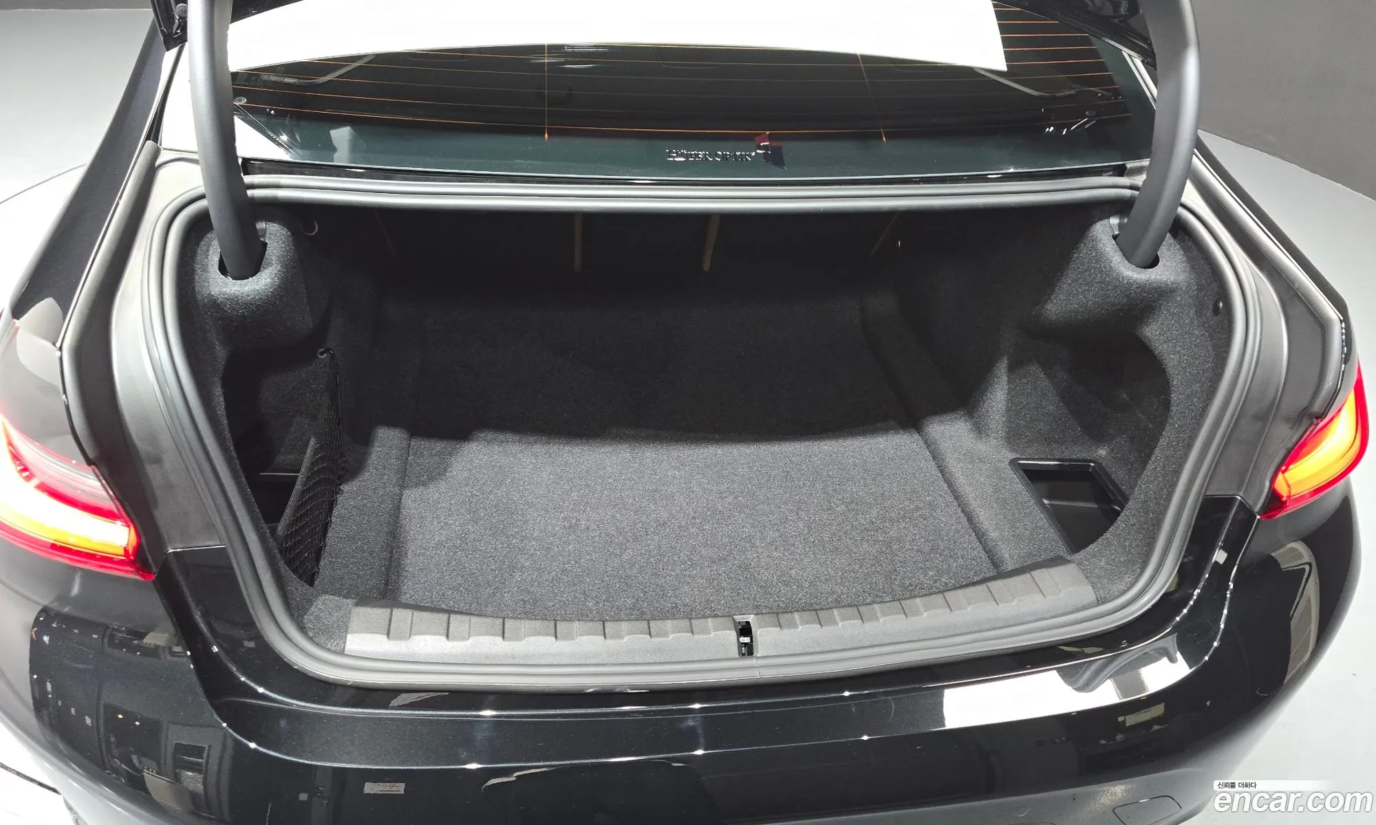 BMW 3 Series 2024 — 22