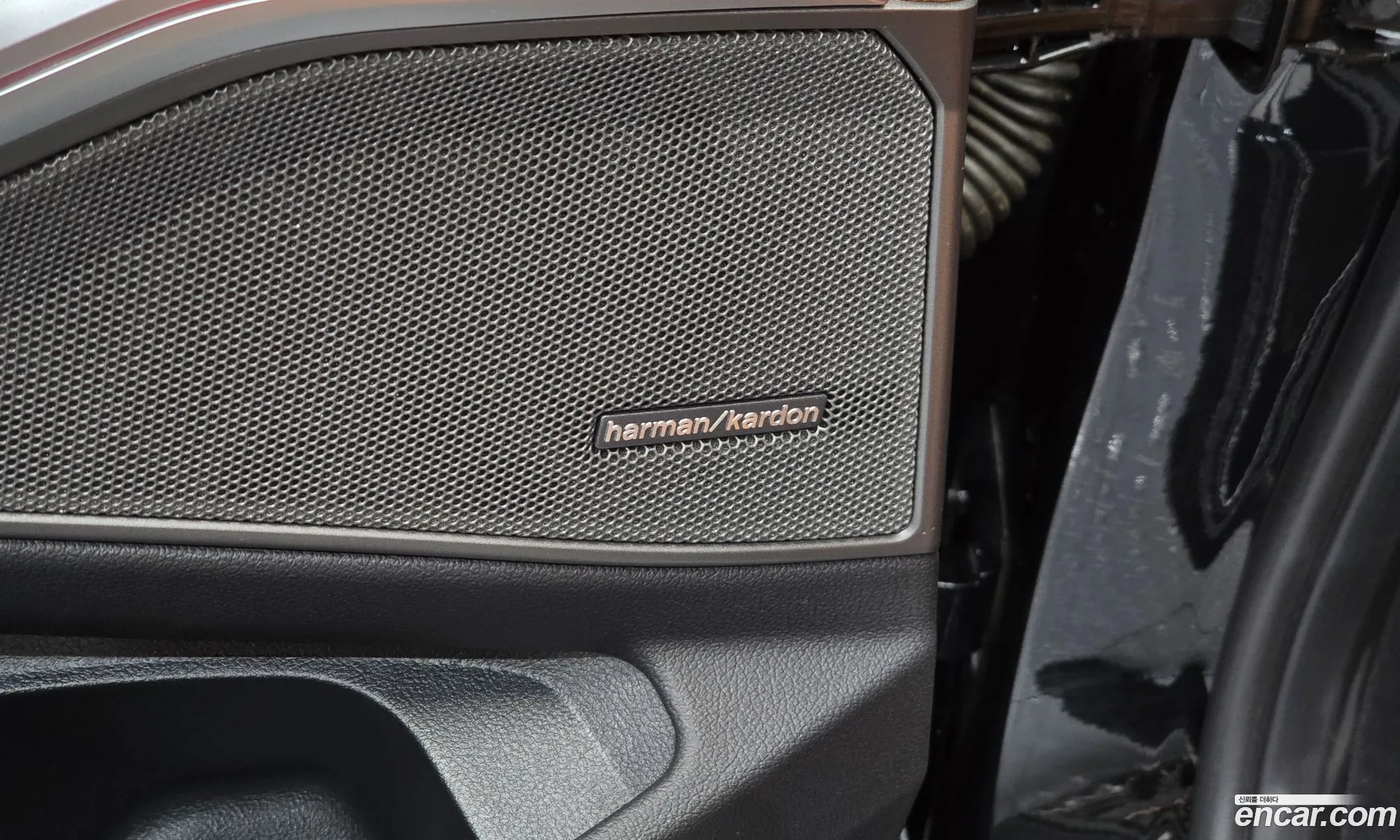 BMW 3 Series 2024 — 25