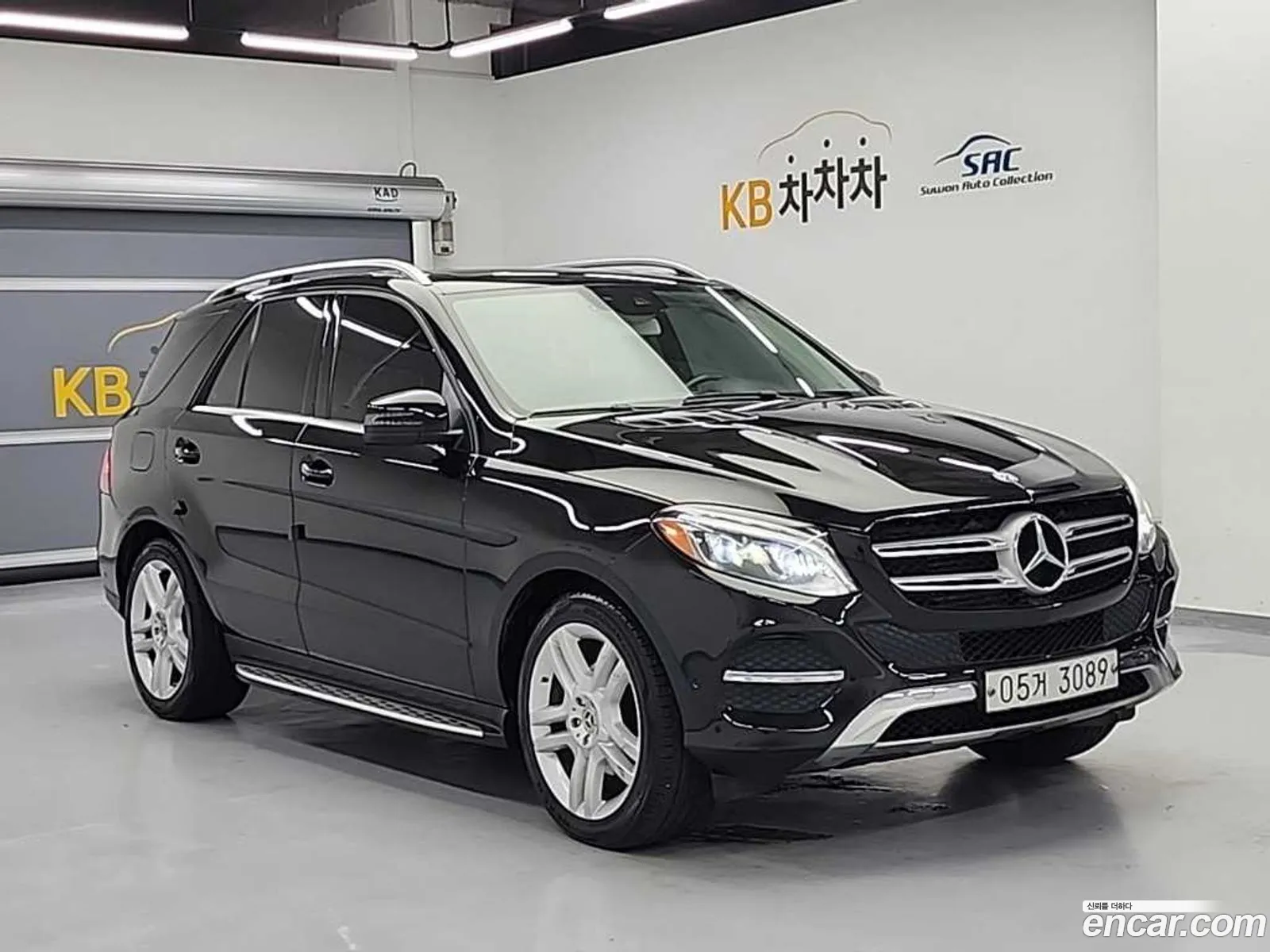 Mercedes-Benz GLE-Class W166 2018 — 17