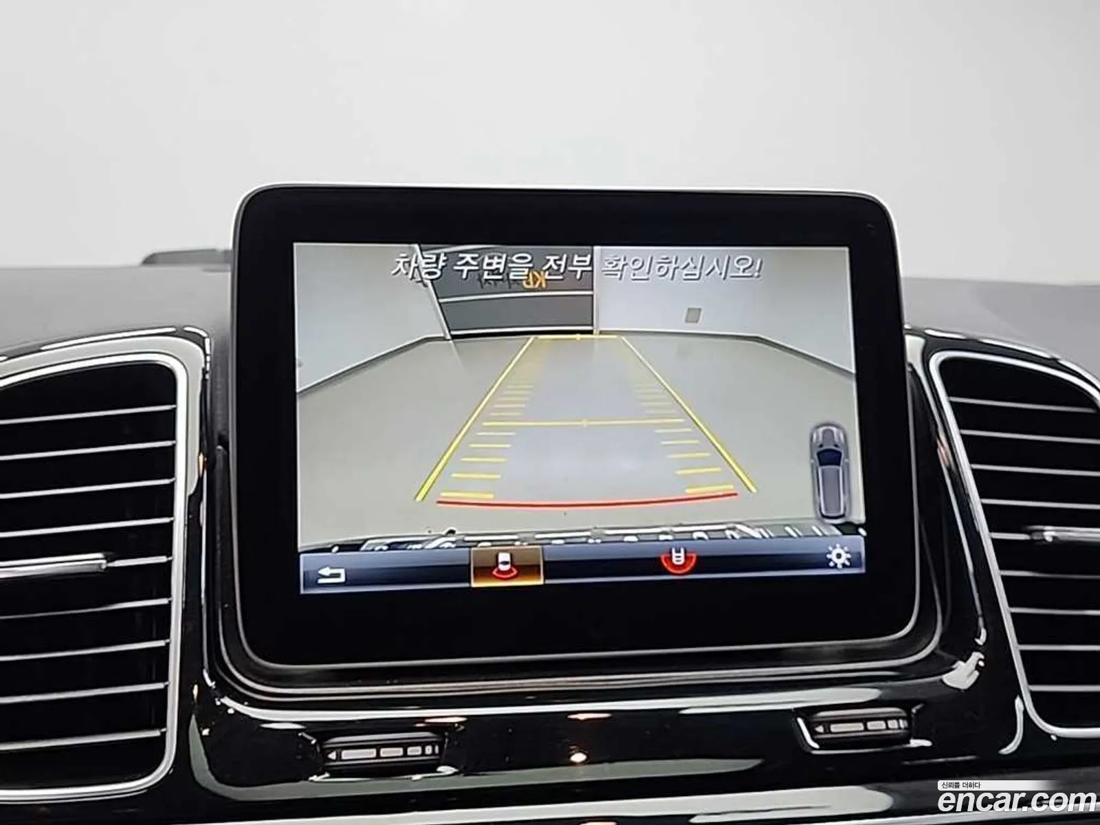 Mercedes-Benz GLE-Class W166 2018 — 11