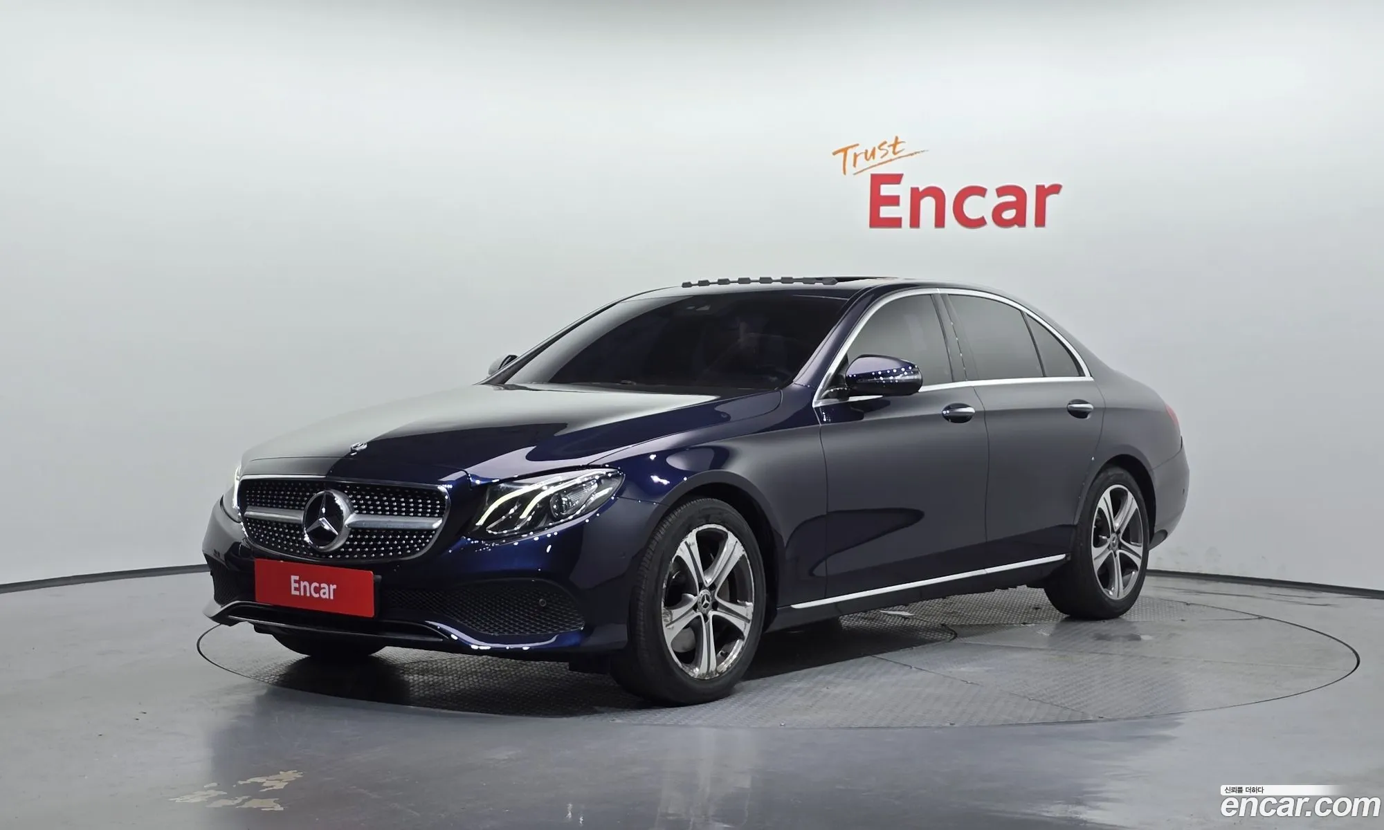 Mercedes-Benz E-Class W213 2018 WDDZF4JB2KA514626 — 12