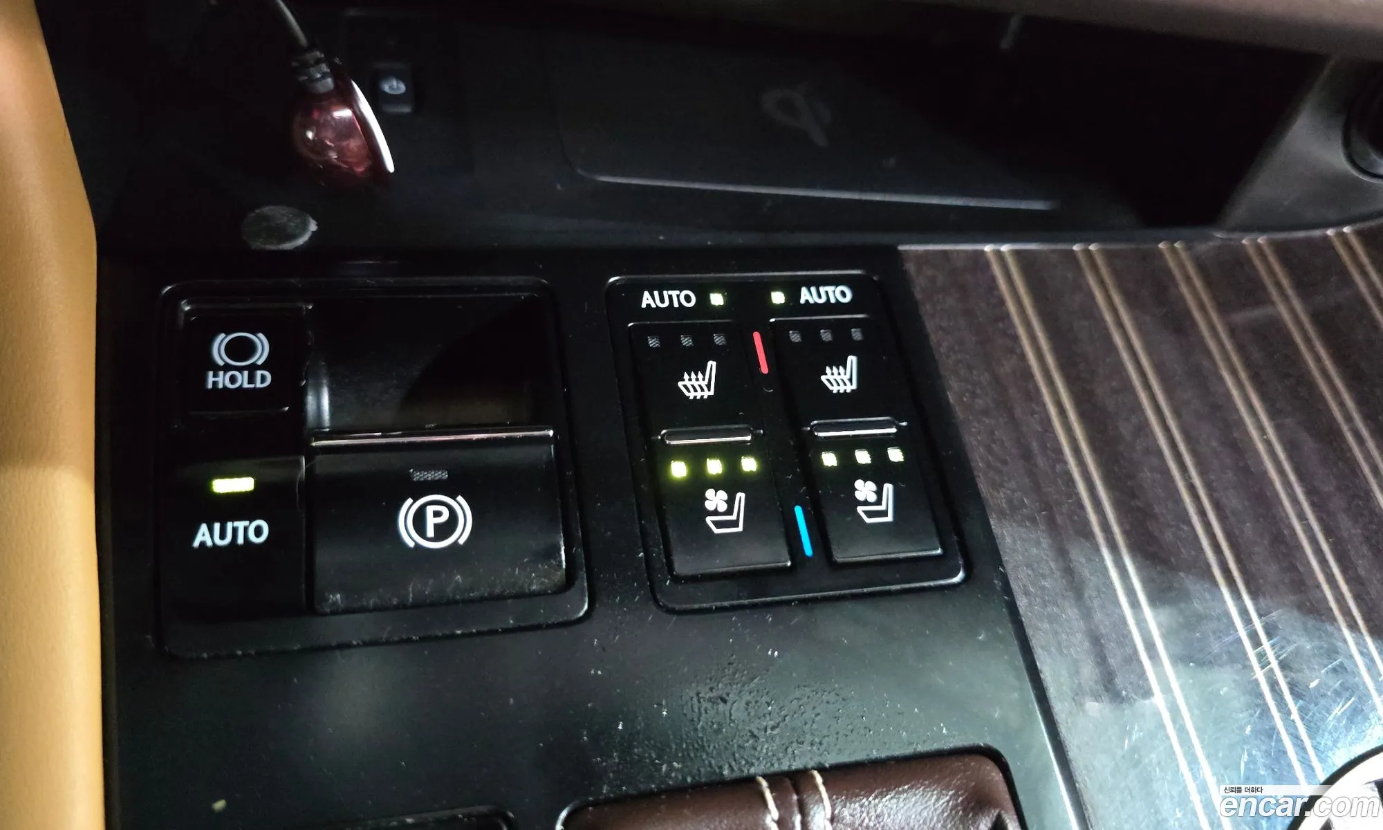 Lexus RX450h 2019 — 23