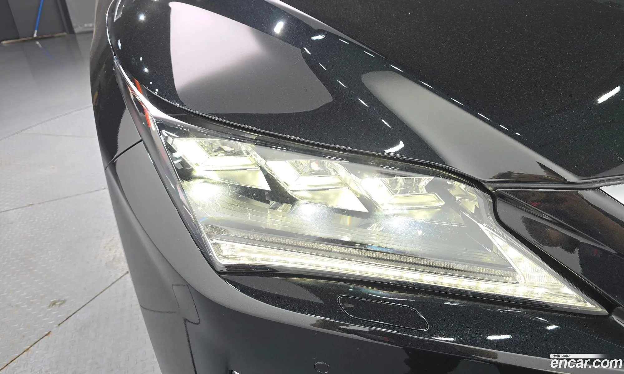 Lexus RX450h 2019 — 19