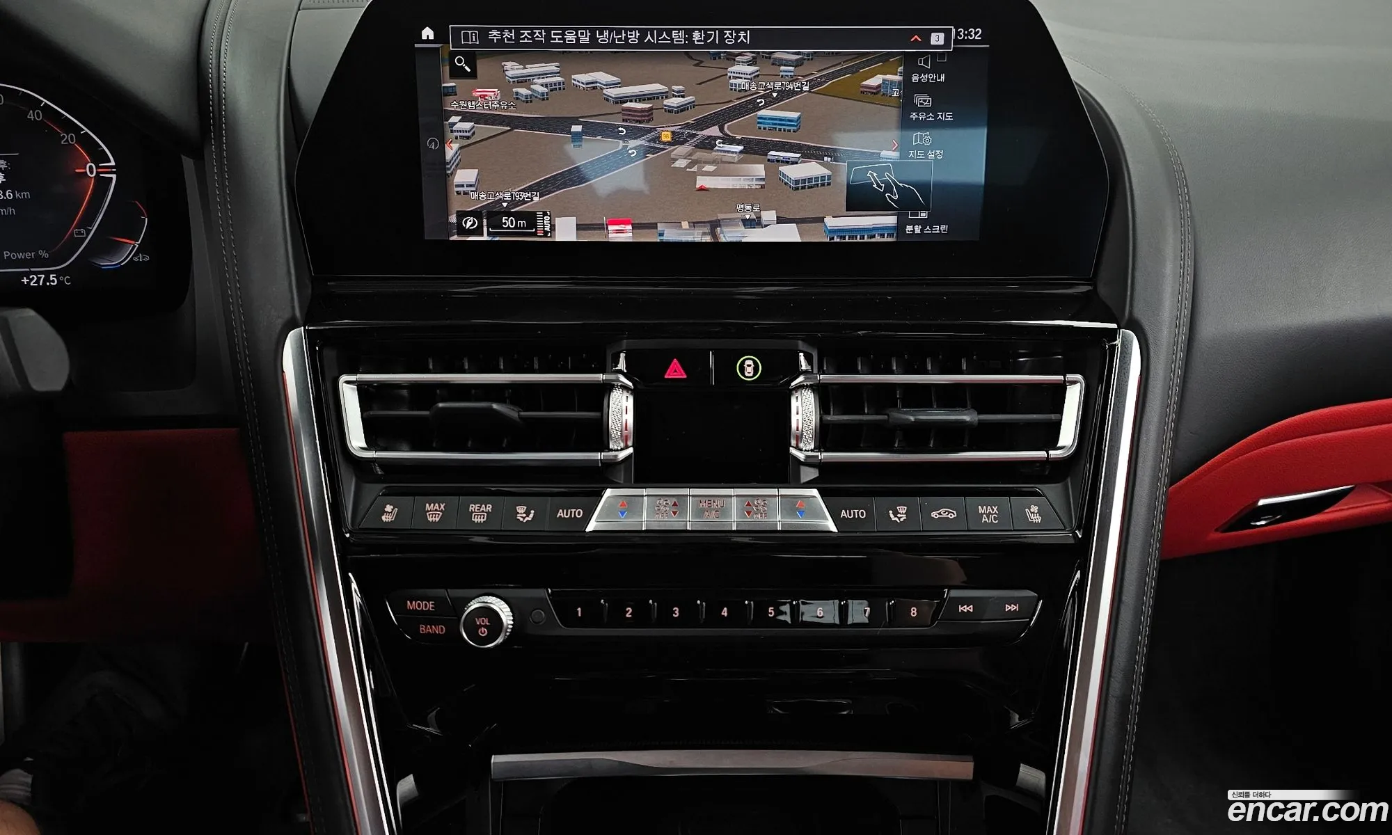 BMW 8 Series 2021 — 28