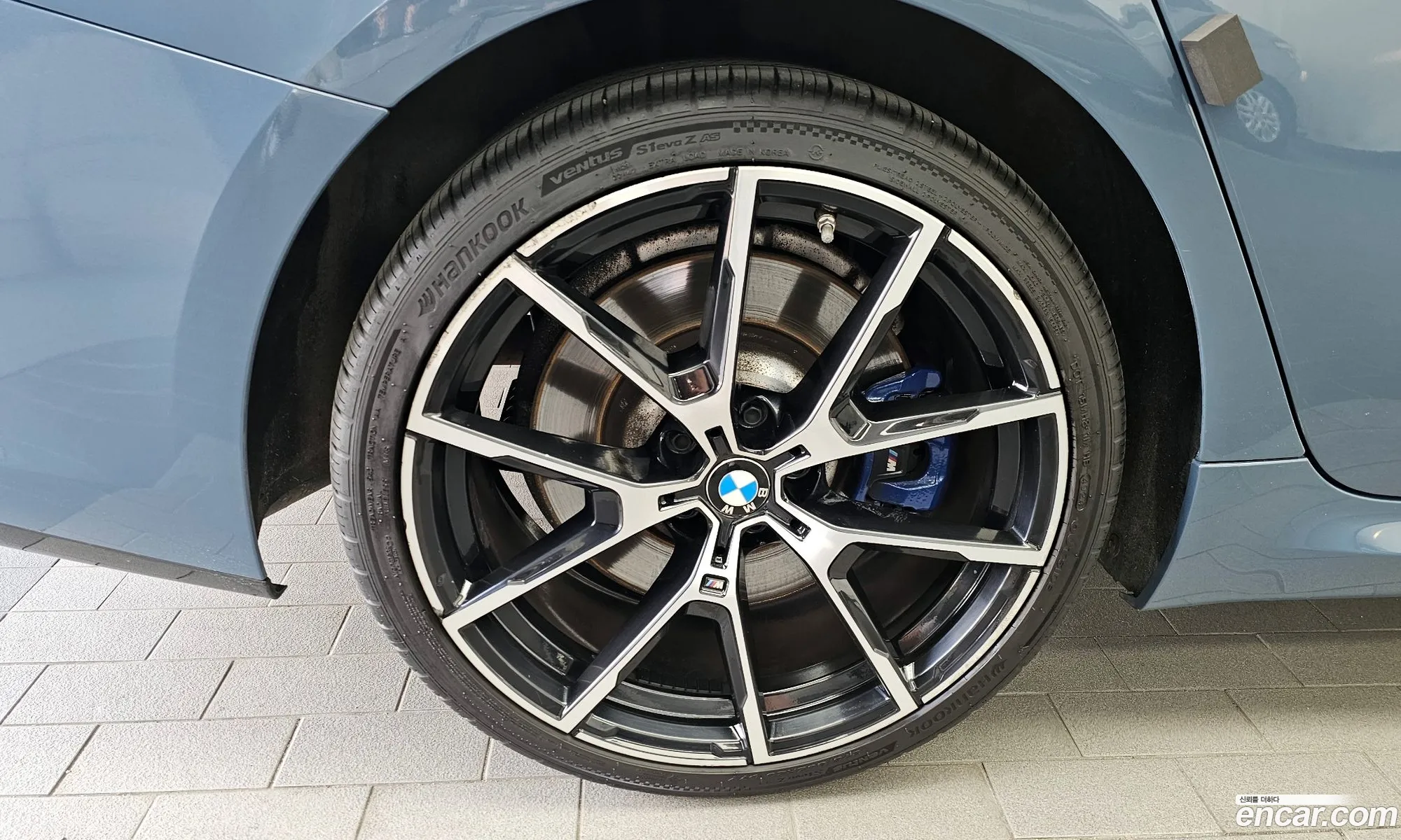 BMW 8 Series 2021 — 2