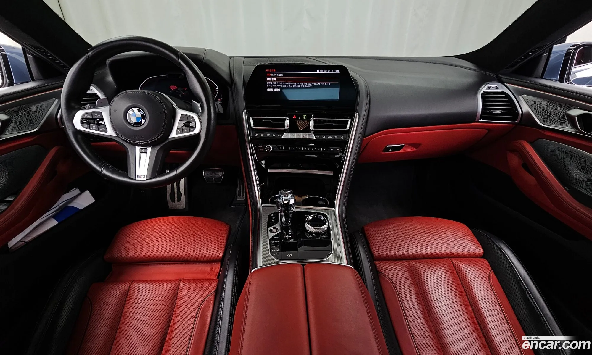 BMW 8 Series 2021 — 22