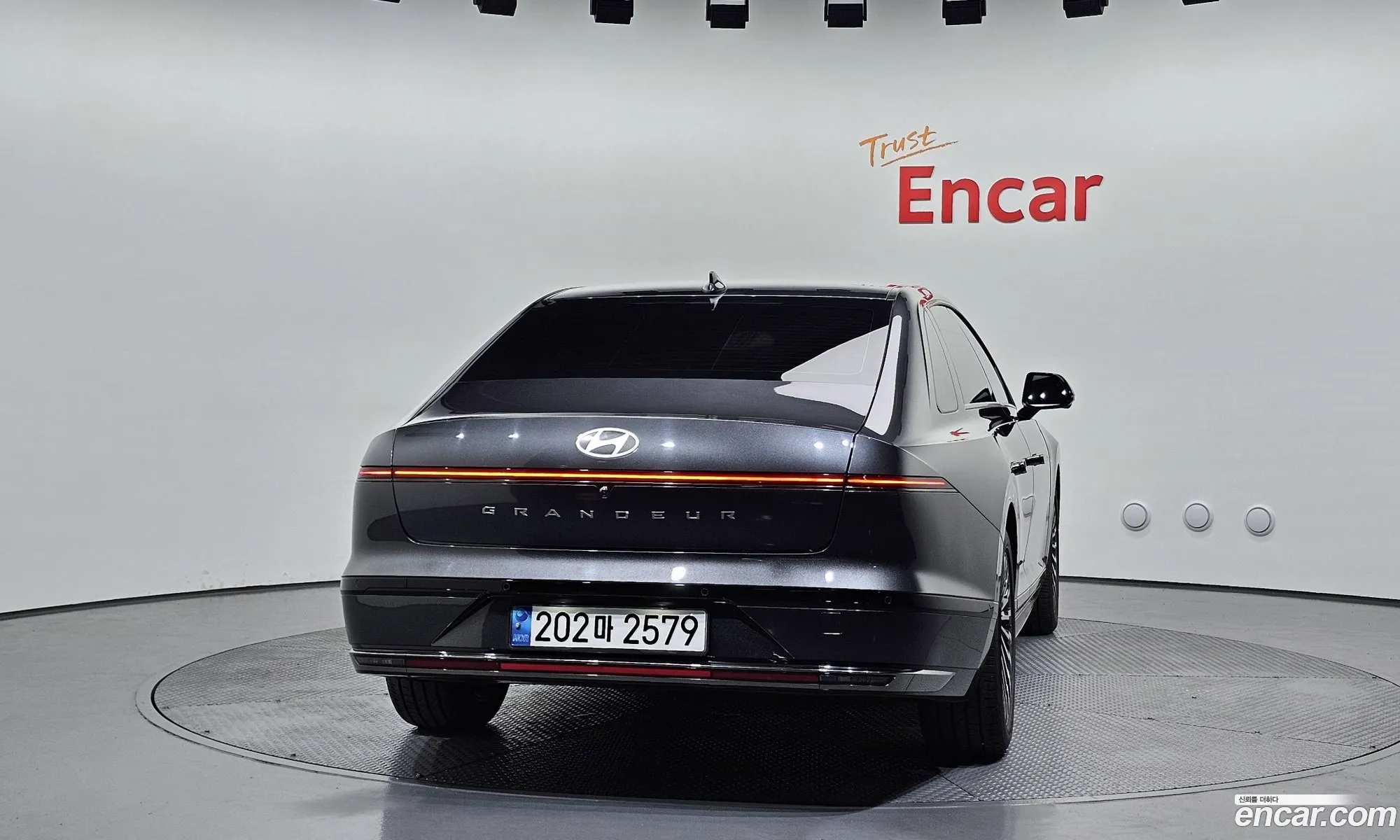 Hyundai Grandeur Hybrid 2023 — 4