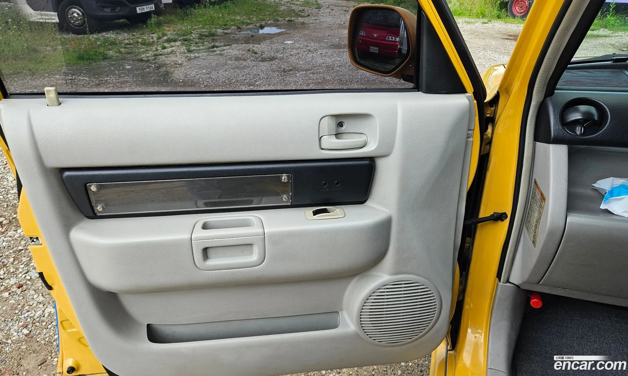 Toyota bB 2002 — 12