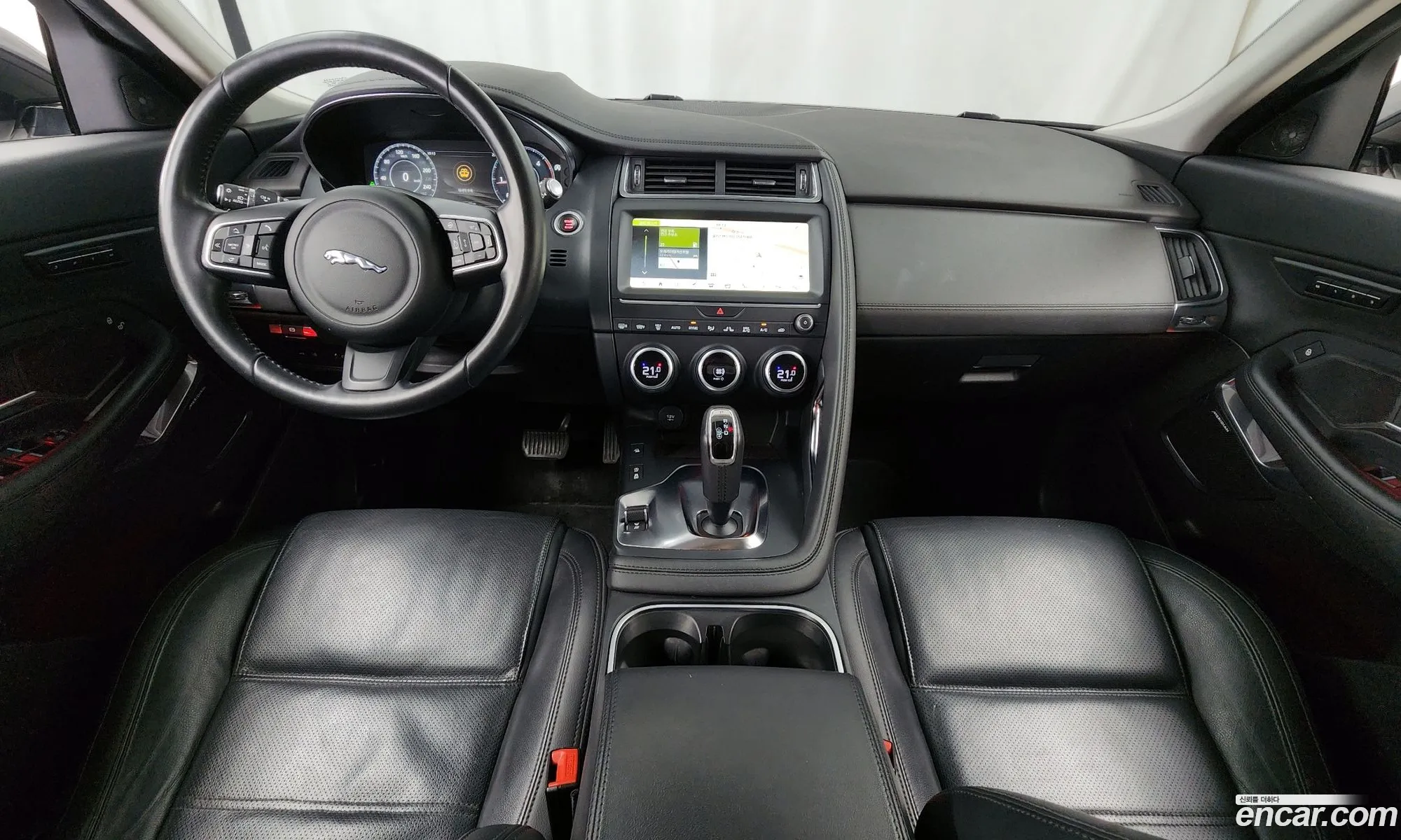 Jaguar E-Pace 2020 SADFA2BN6L1Z90537 — 5