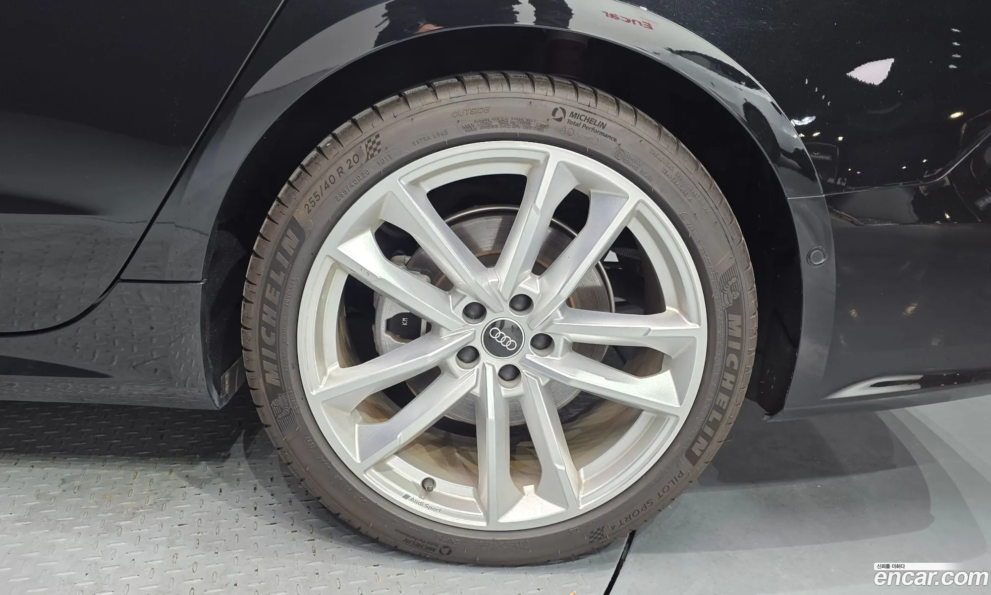 Audi A7 2023 WAUZZZF28PN069085 — 31