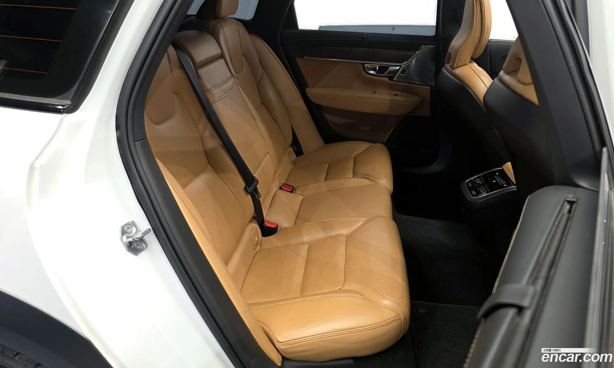 Volvo V90 Cross Country 2020 — 4