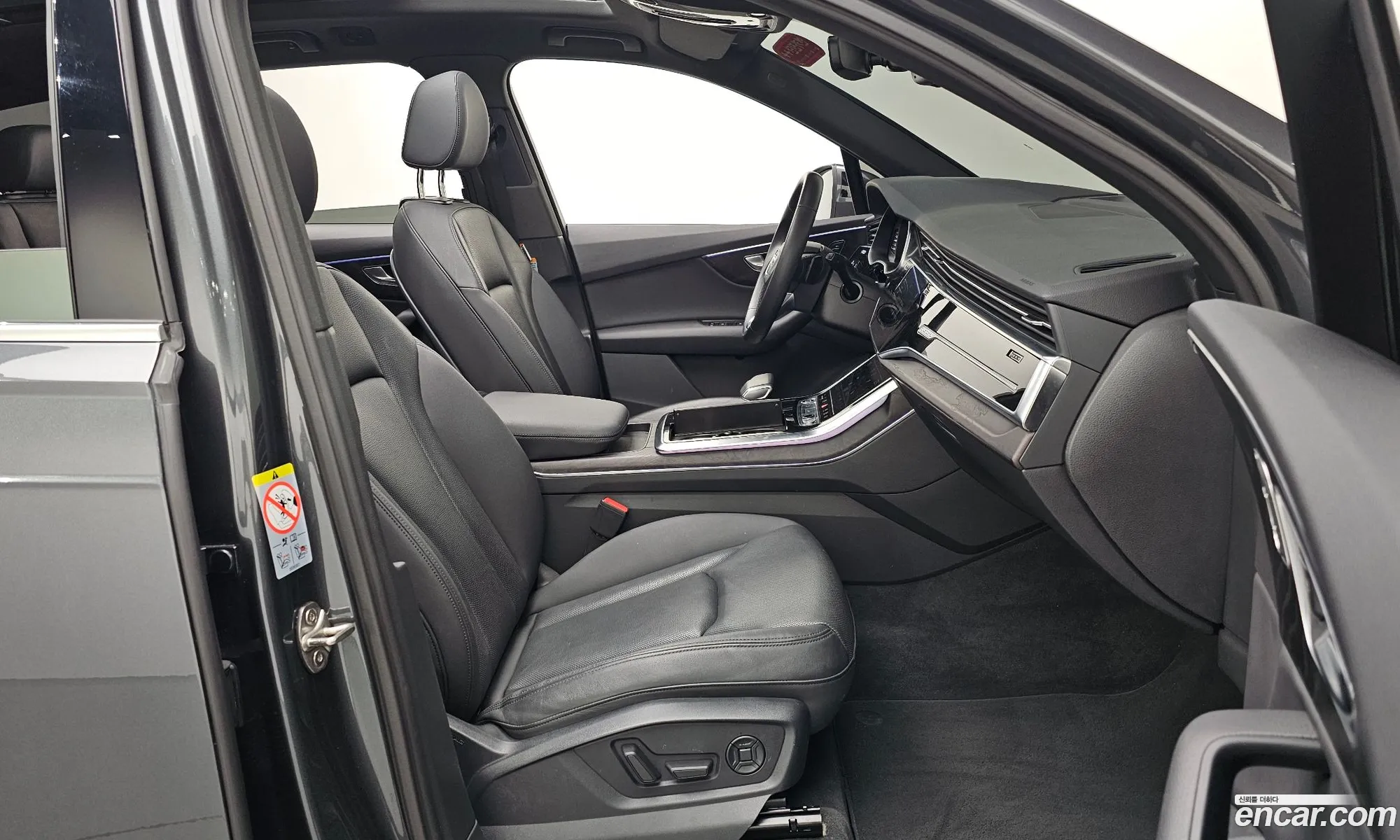 Audi Q7 2022 WAUZZZ4M8ND023828 — 6
