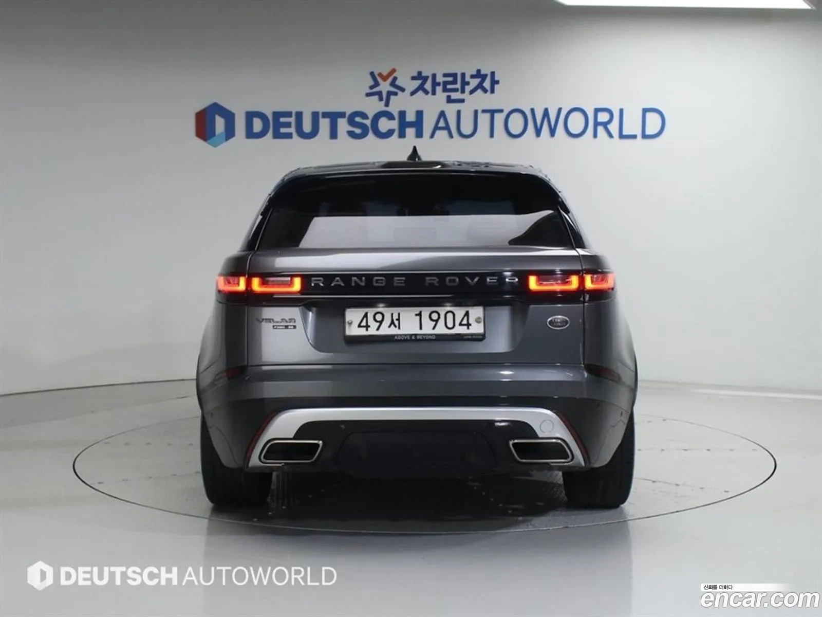 Land Rover Range Rover Velar 2017 — 13