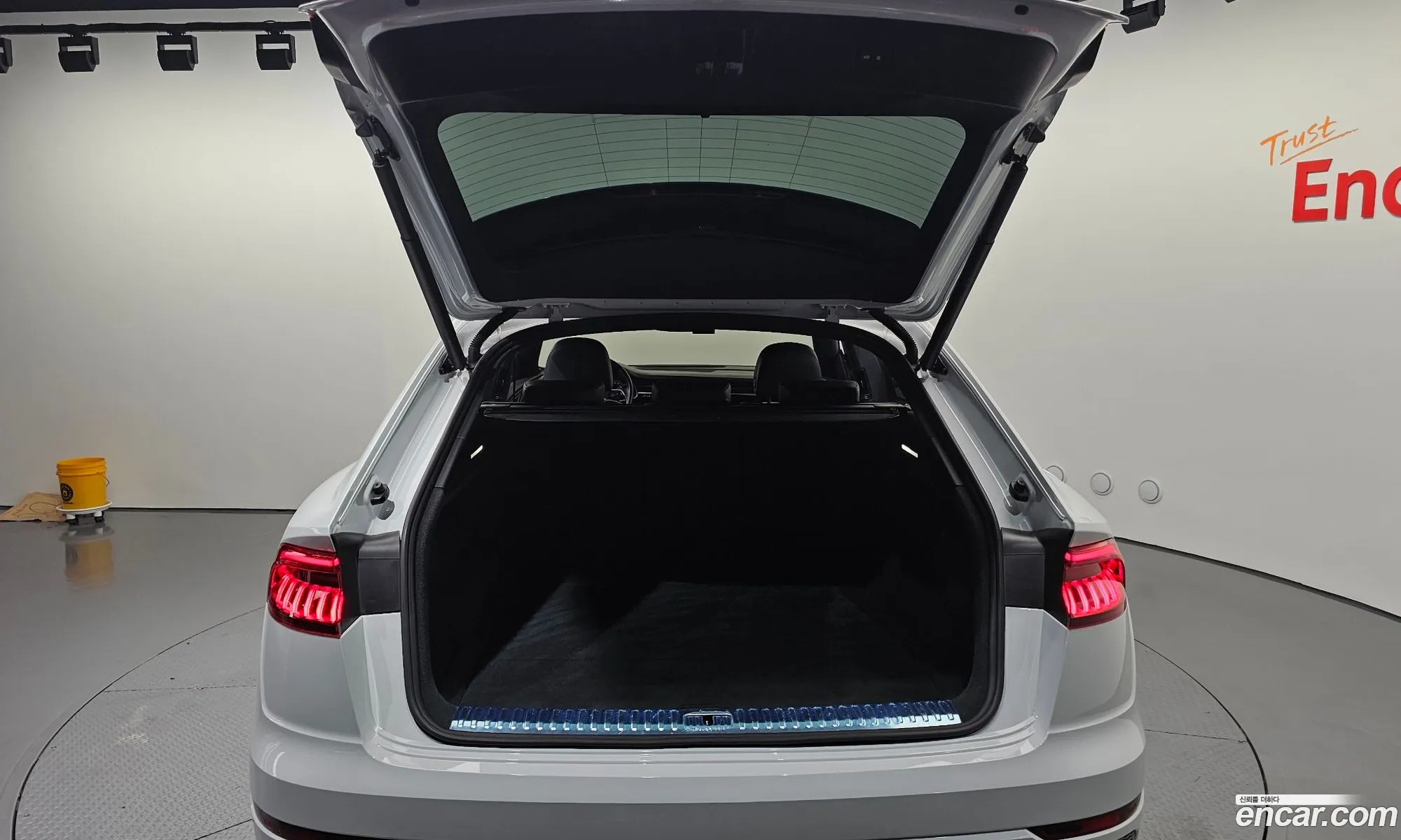 Audi Q8 2020 WAUZZZF1XLD019537 — 15