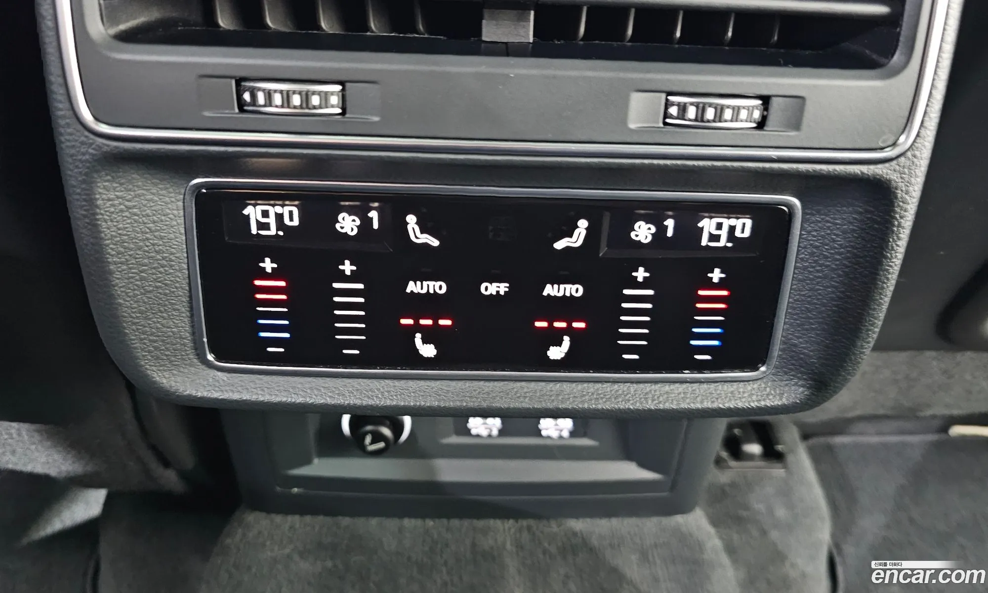 Audi Q8 2020 WAUZZZF1XLD019537 — 17