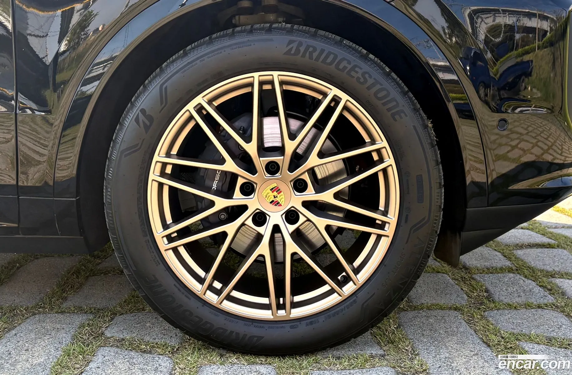 Porsche Cayenne 2024 — 12