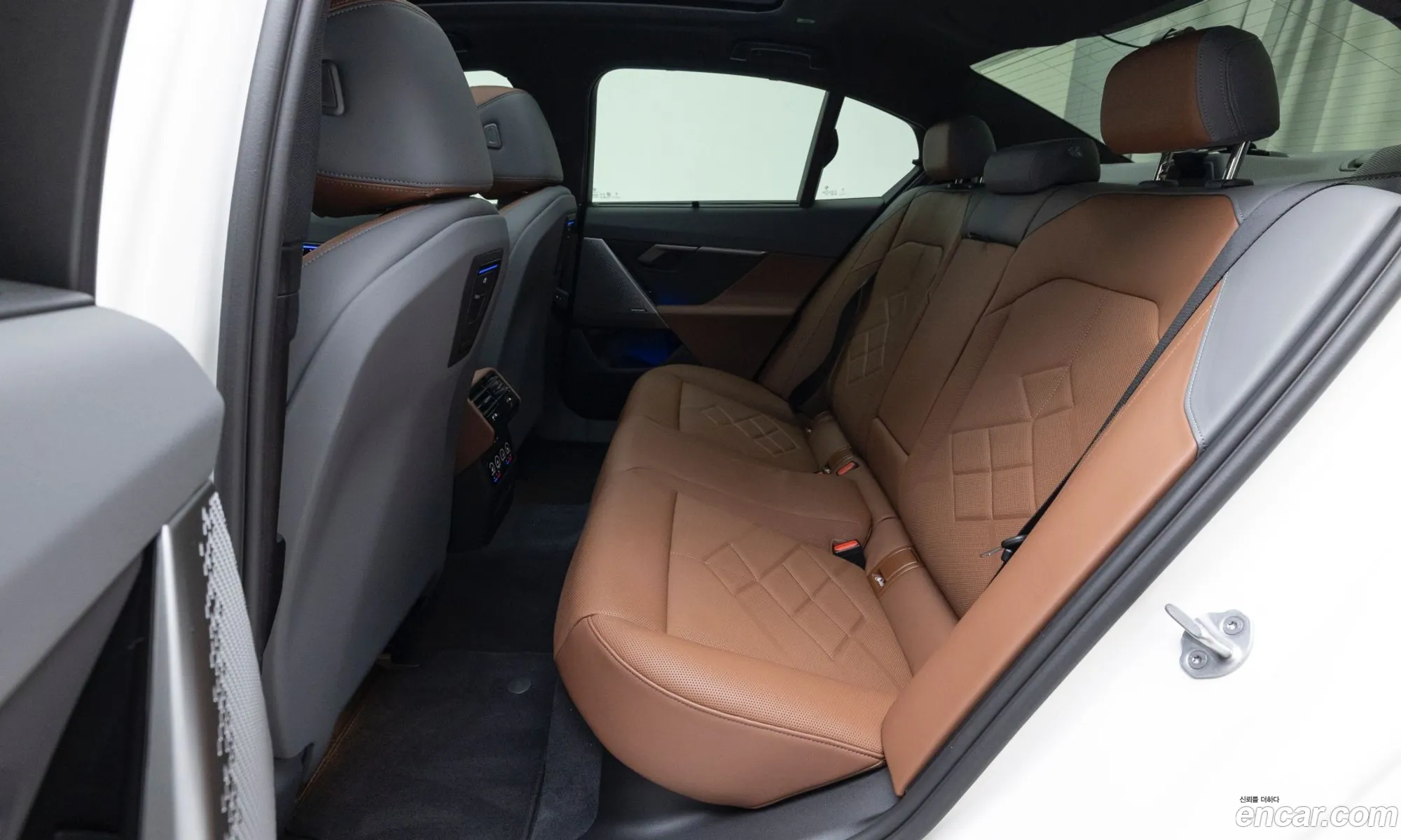 BMW 5 Series 2025 — 14