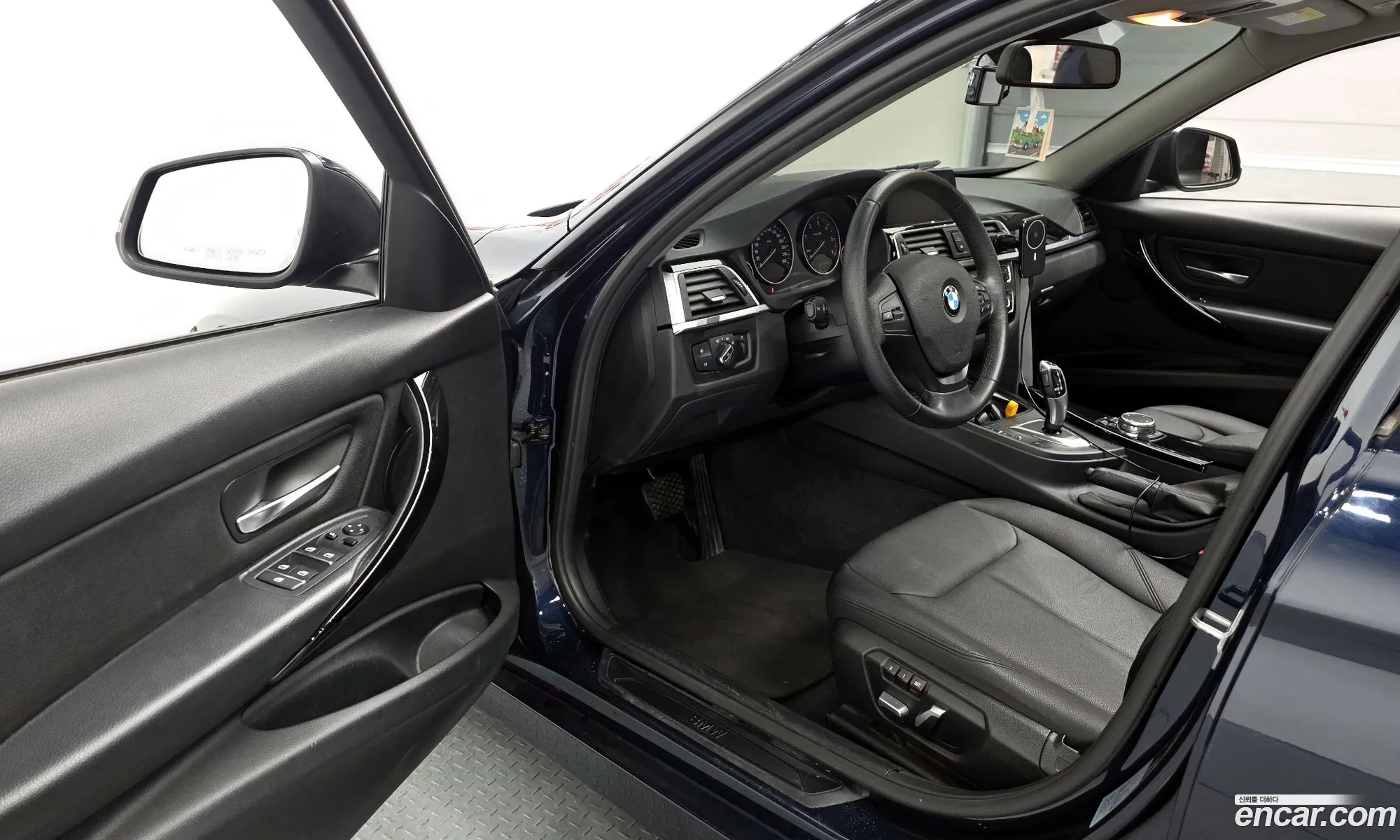 BMW 3 Series 2016 WBA8D1107HK776182 — 12