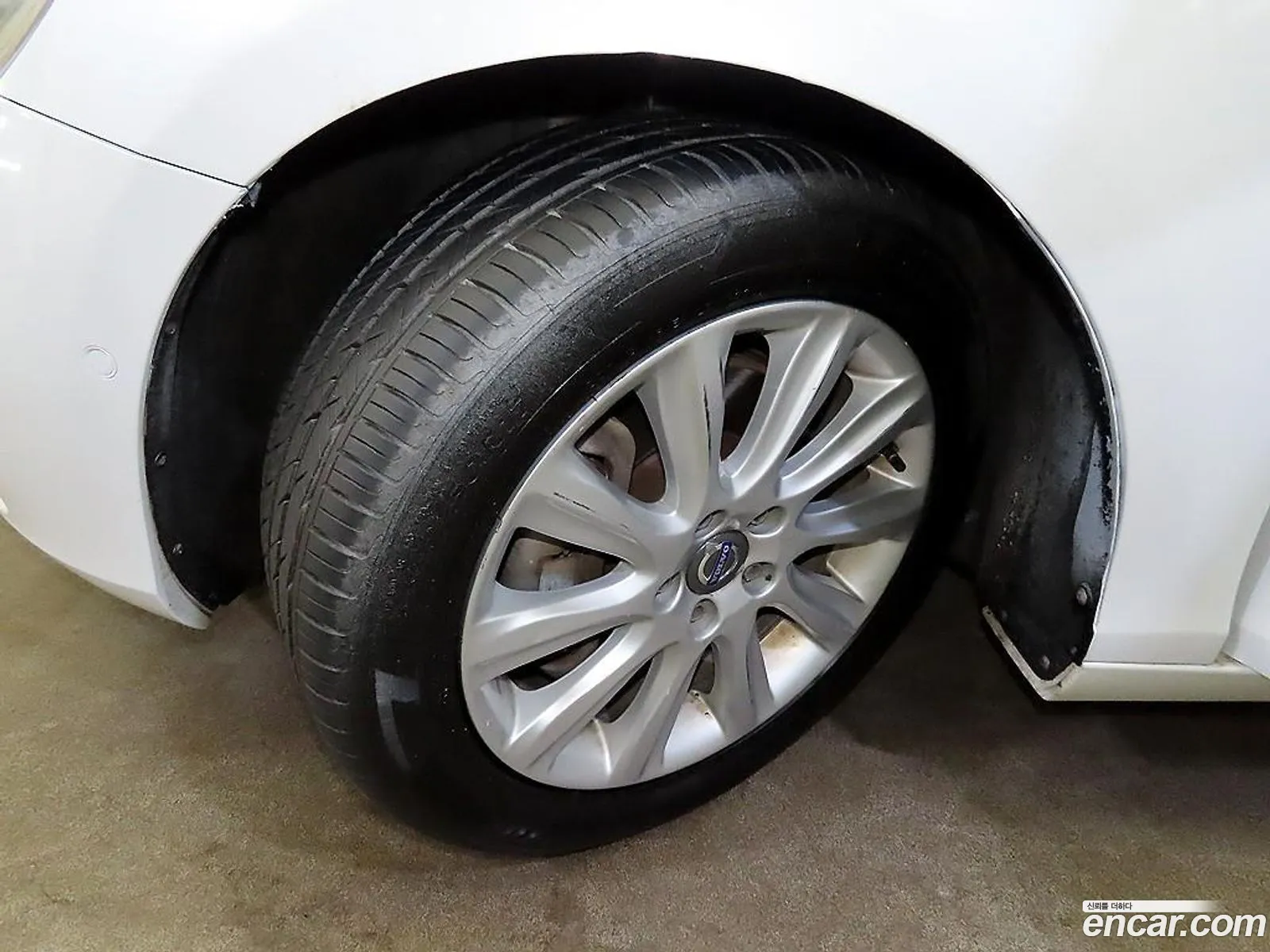 Volvo V40 2015 — 6