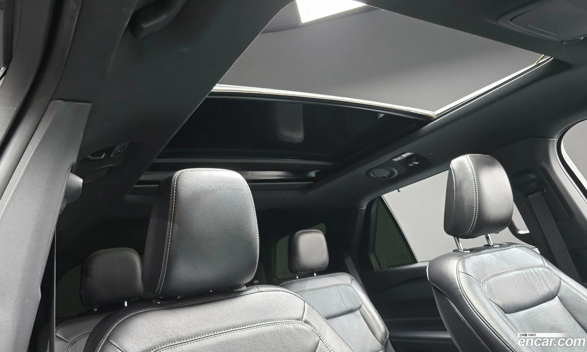 Ford Explorer 6th Gen 2019 1FMSK8FH0LGA73116 — 17
