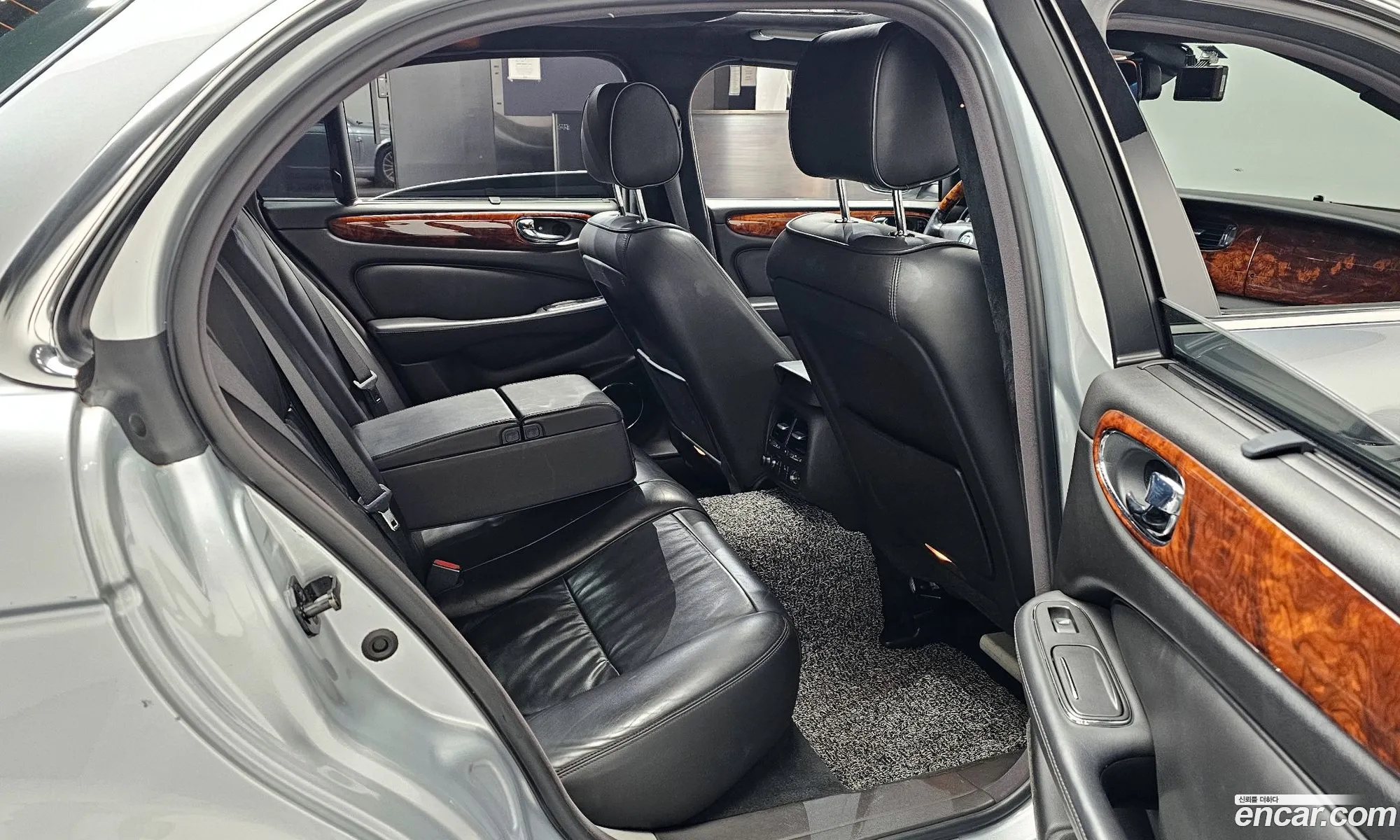Jaguar XJ 2008 SAJAA871787H22717 — 5