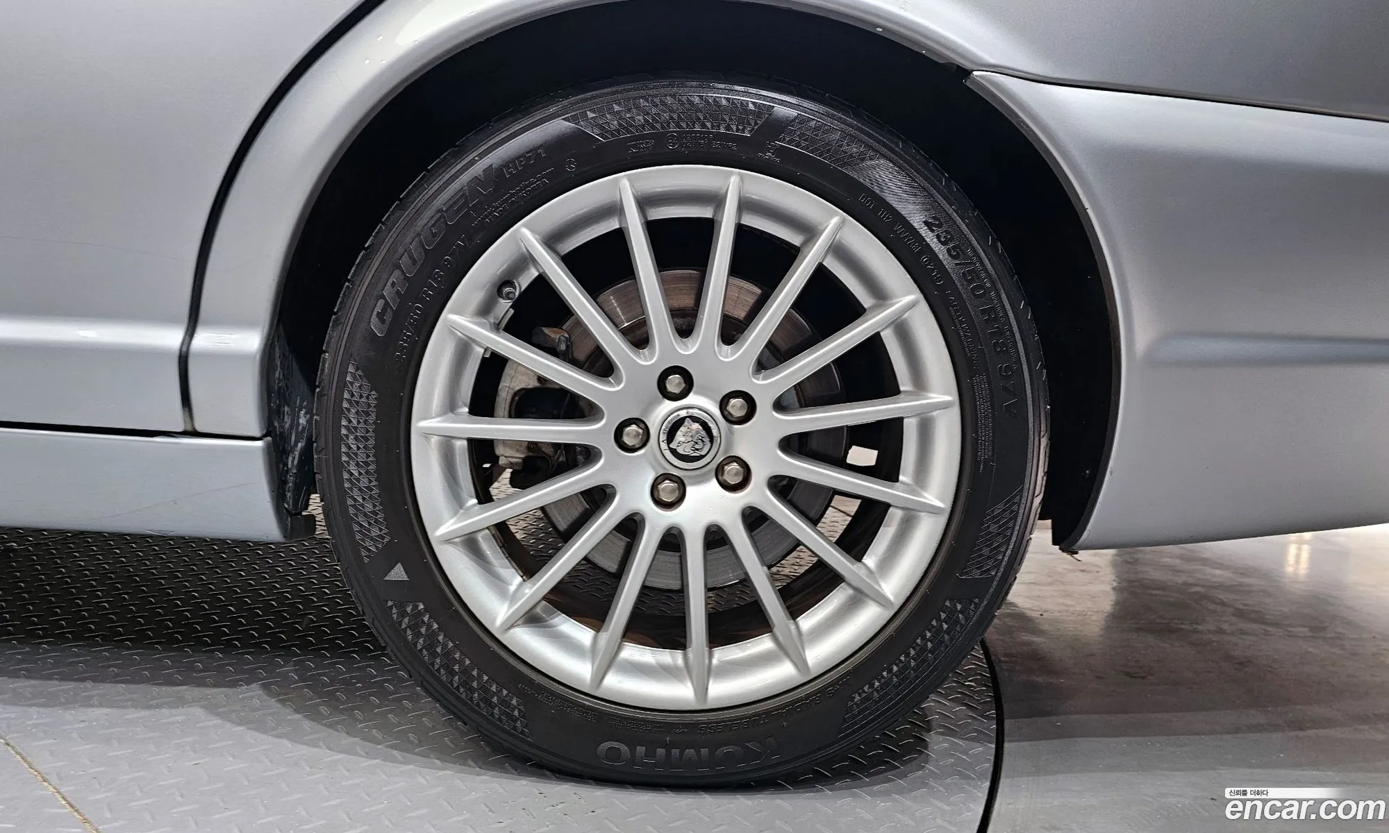 Jaguar XJ 2008 SAJAA871787H22717 — 17